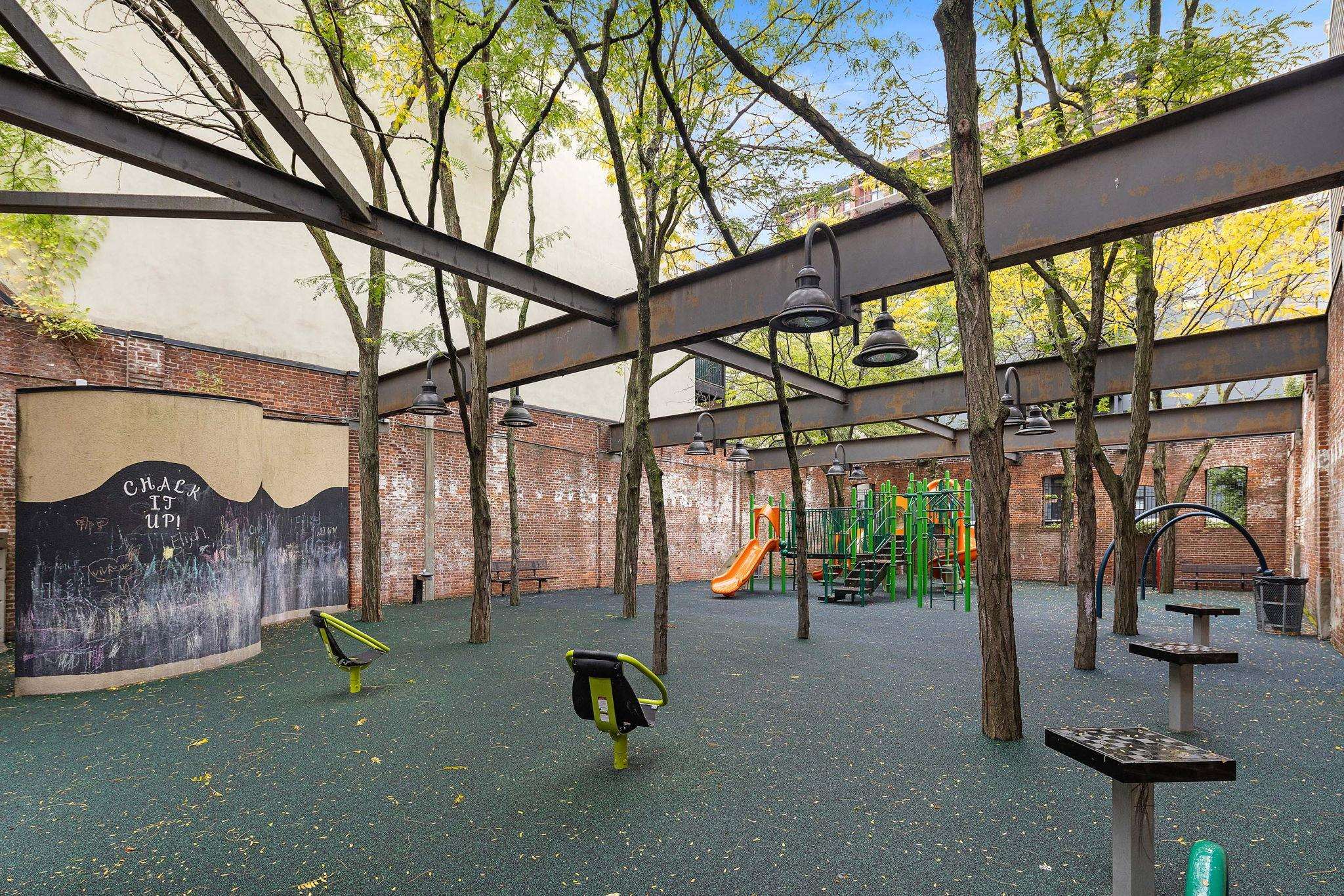 108 JACKSON ST Unit: 2D