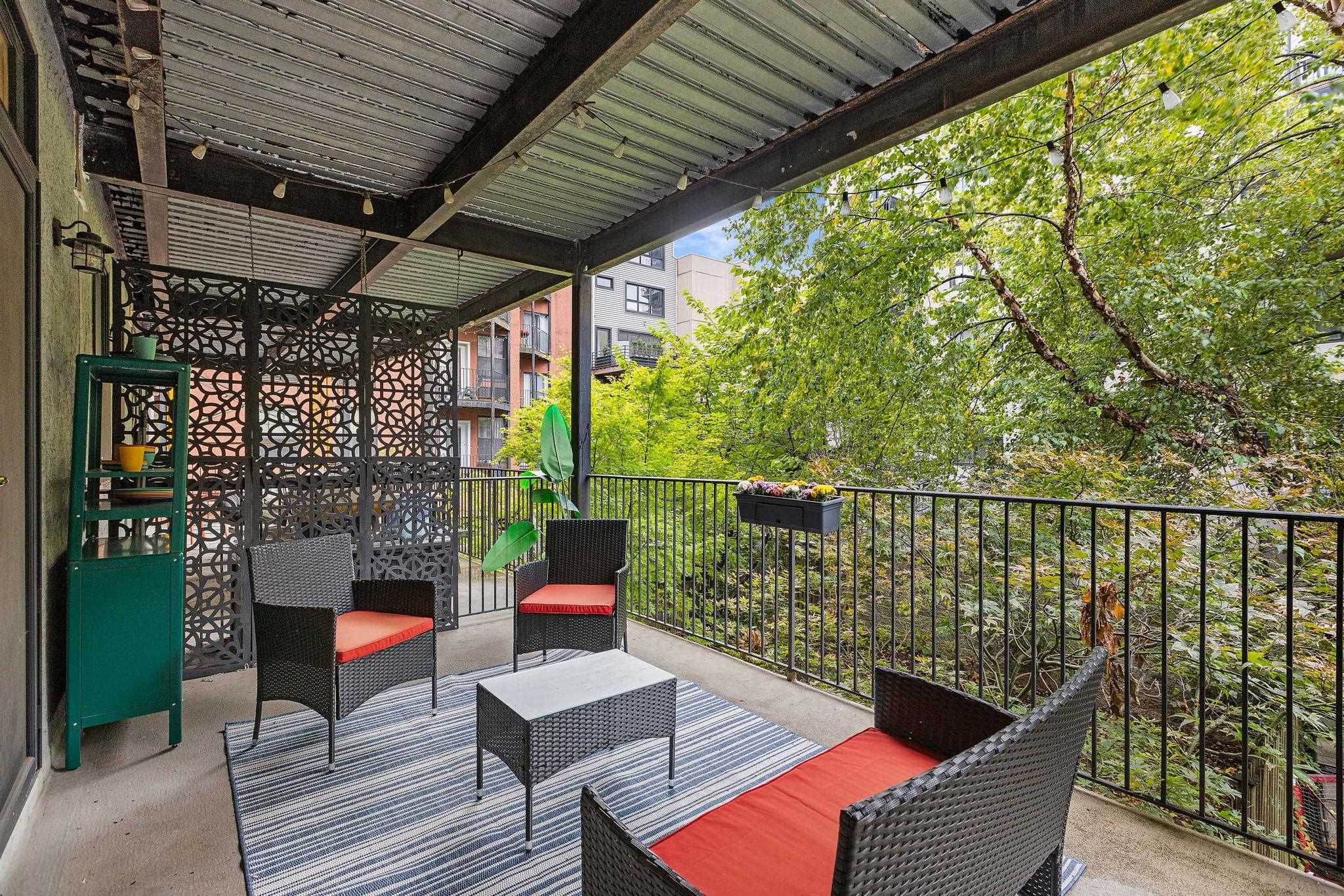 108 JACKSON ST Unit: 2D