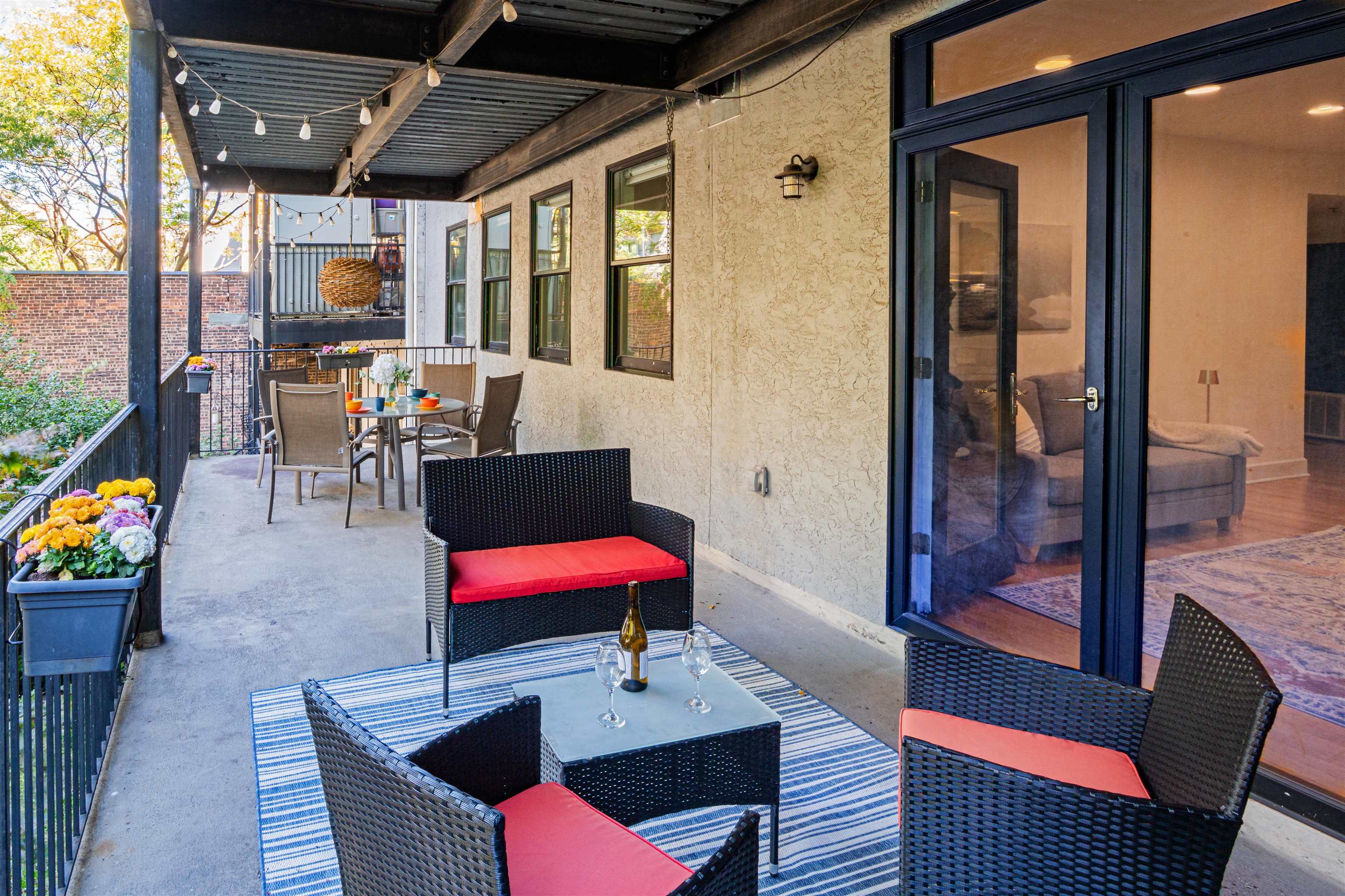 108 JACKSON ST Unit: 2D