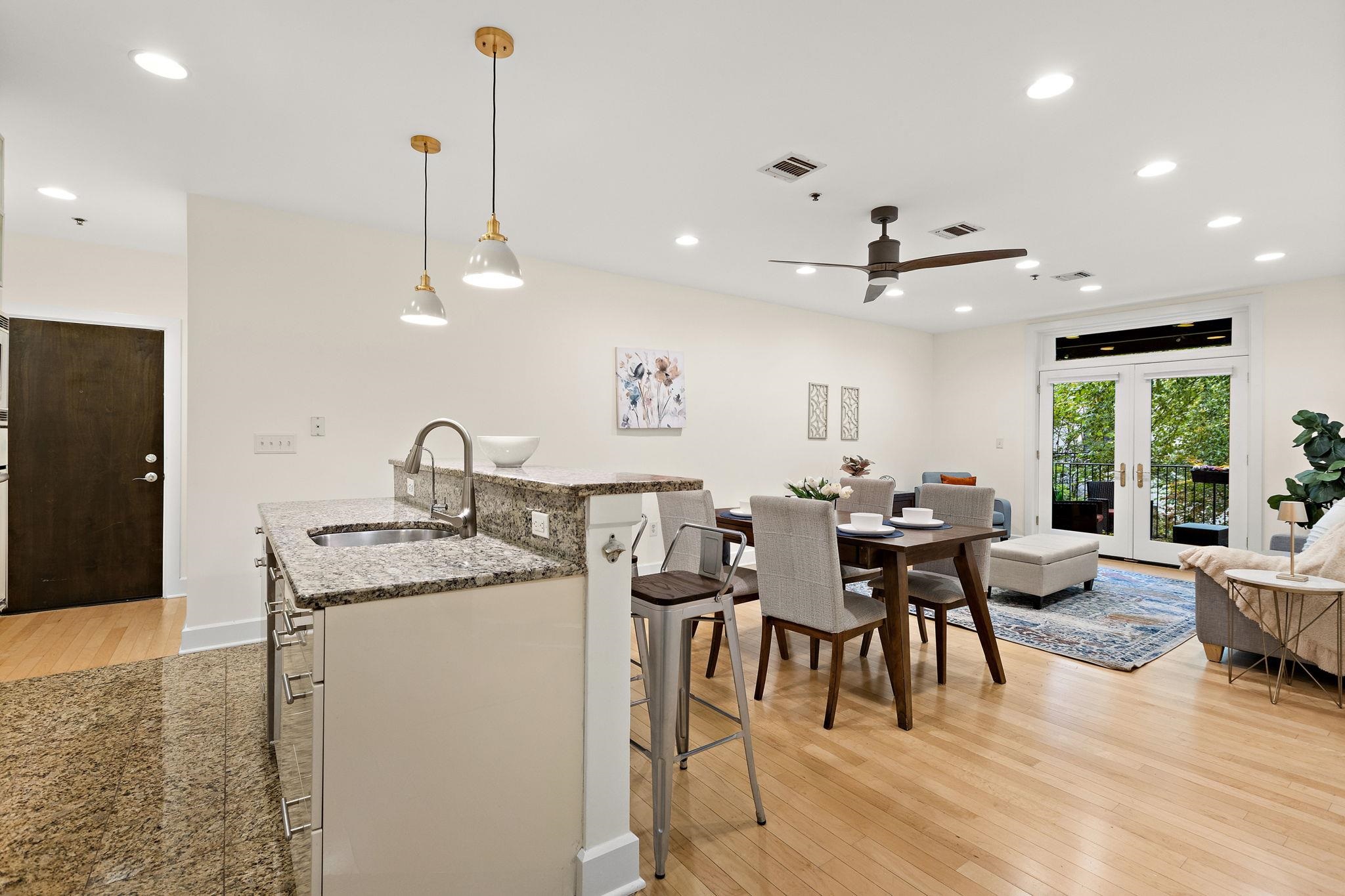 108 JACKSON ST Unit: 2D