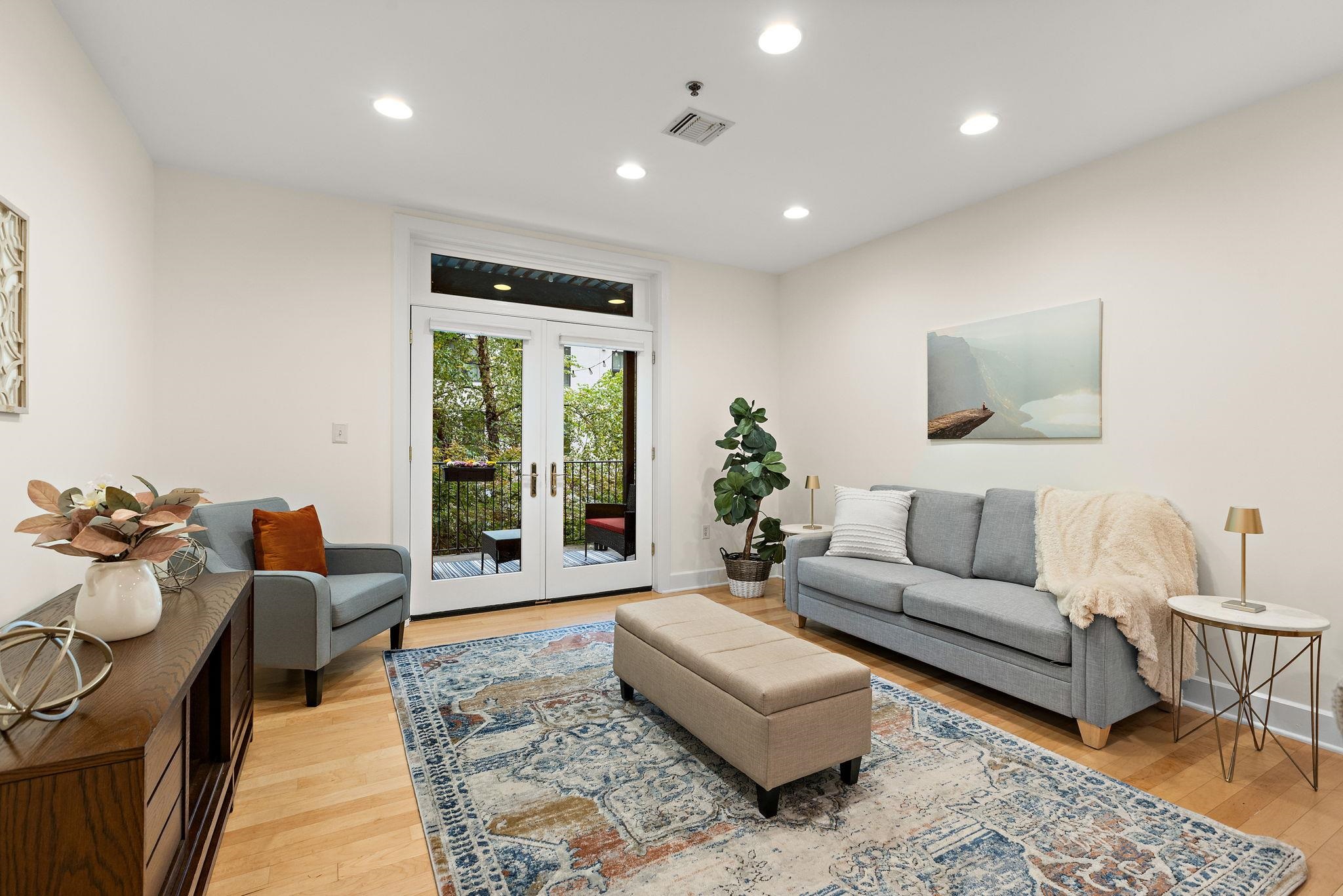 108 JACKSON ST Unit: 2D