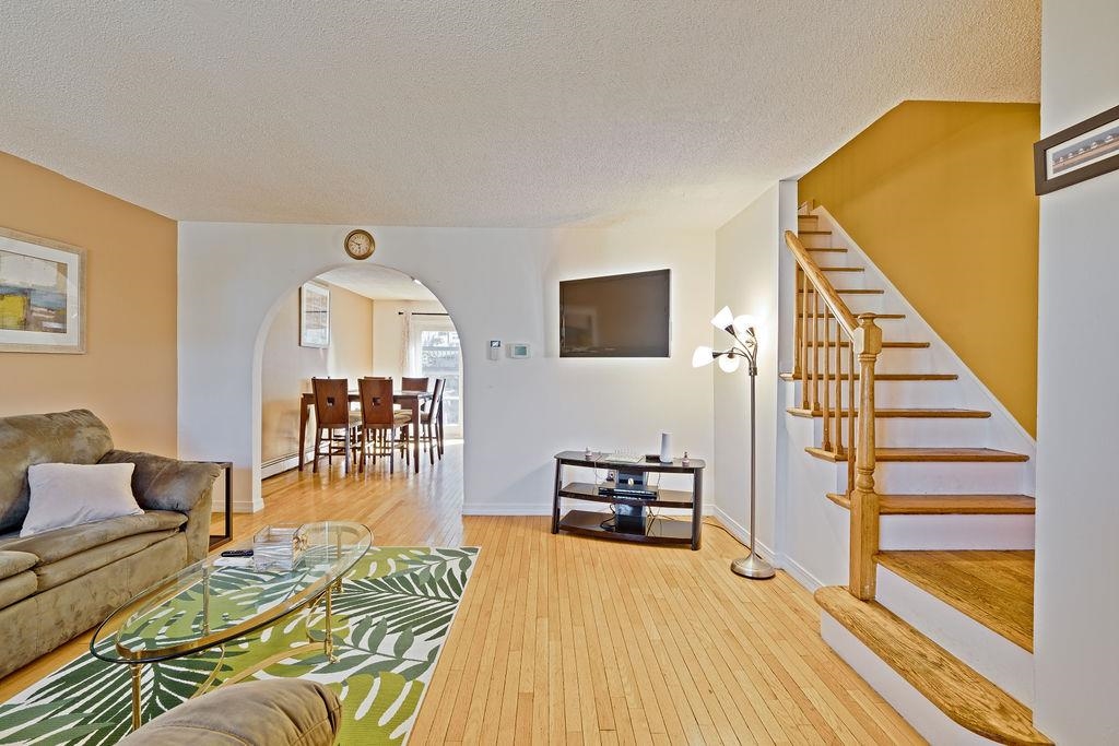 3508 GIVERNAUD TERRACE