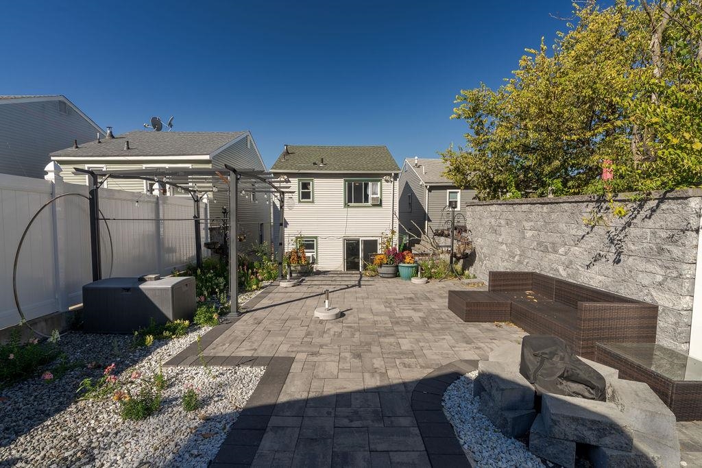 3508 GIVERNAUD TERRACE