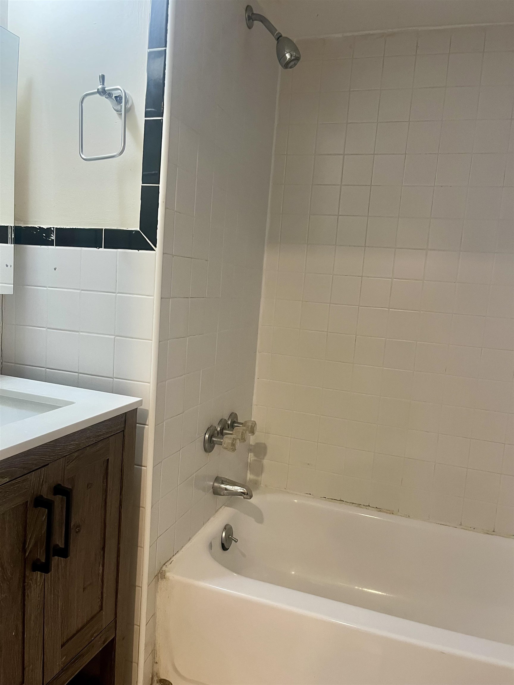 92 LEONARD ST Unit: 1