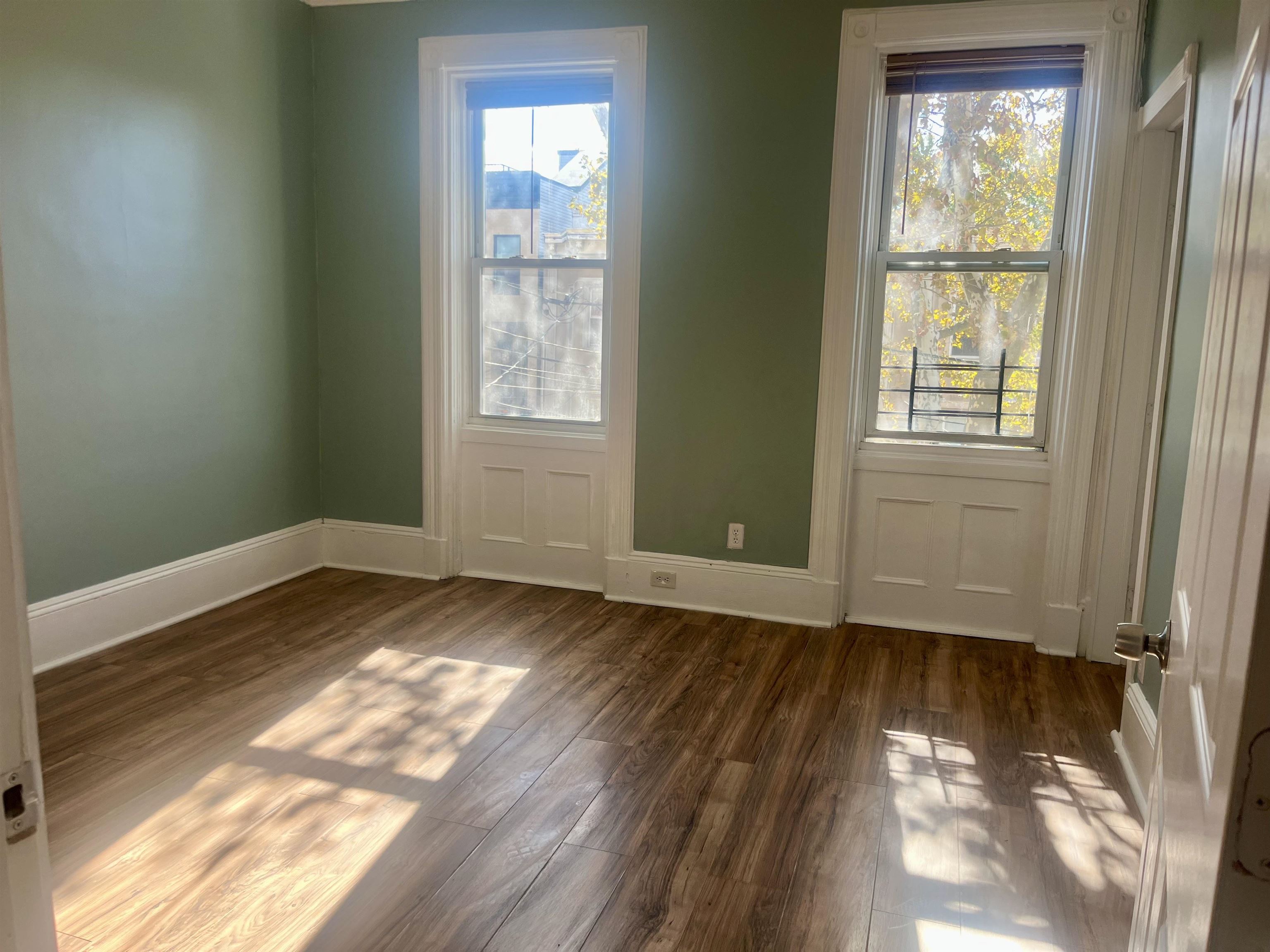 92 LEONARD ST Unit: 2