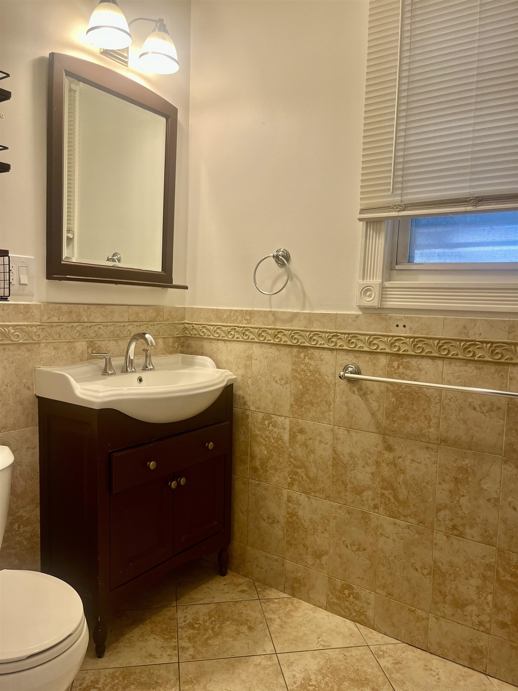 92 LEONARD ST Unit: 2