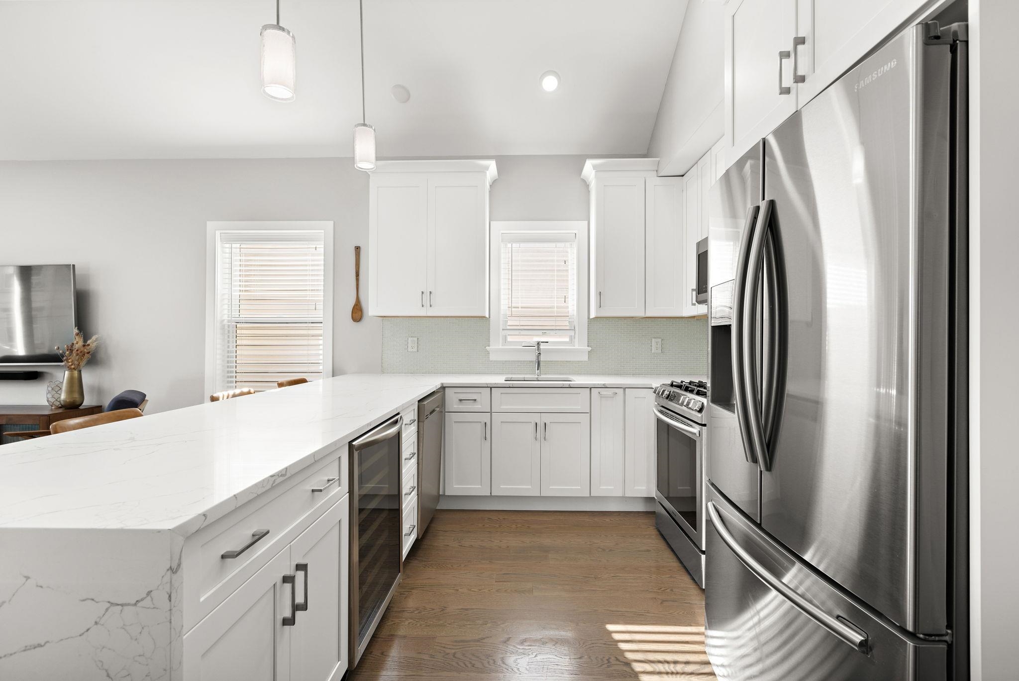 425 NEW YORK AVE Unit: 2