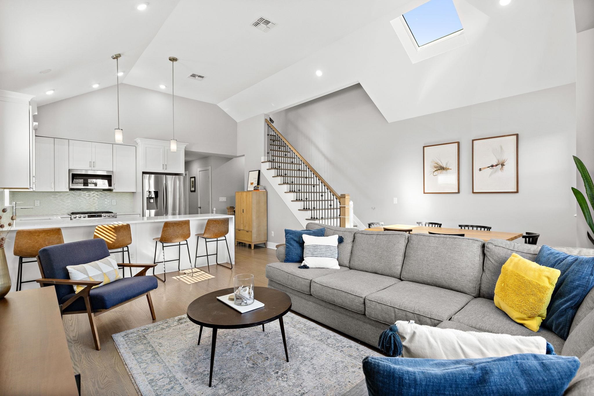 425 NEW YORK AVE Unit: 2