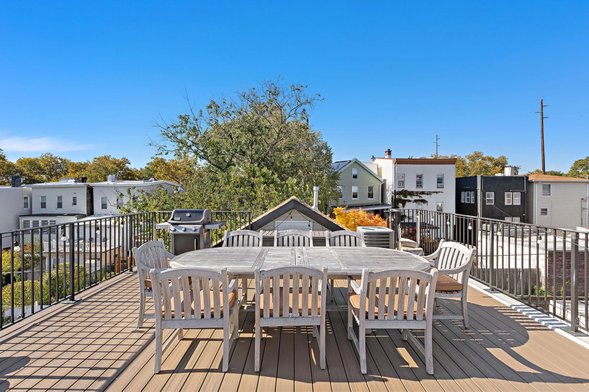 425 NEW YORK AVE Unit: 2