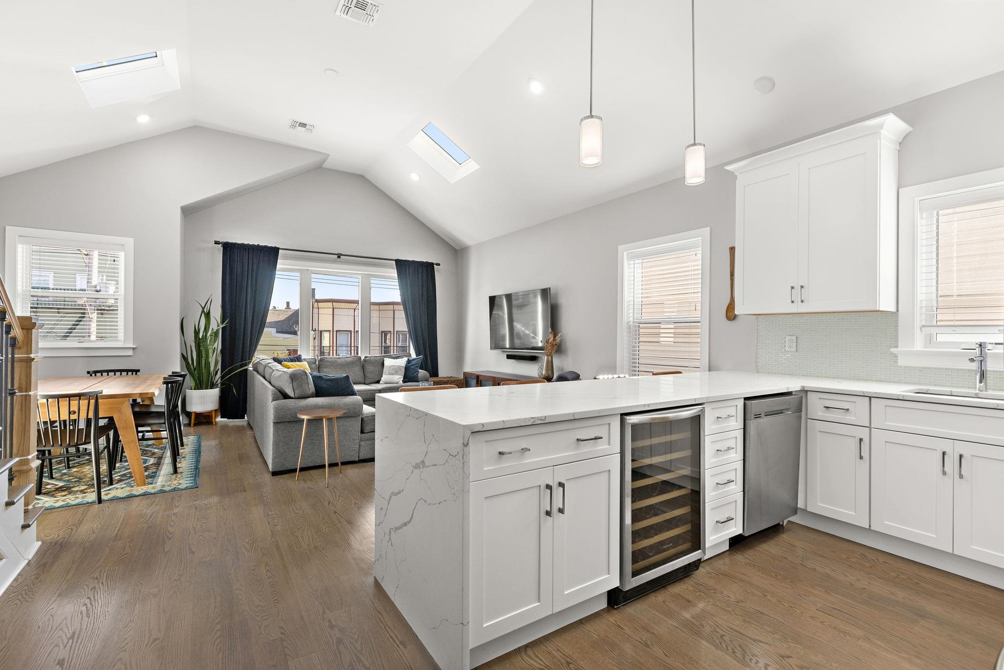 425 NEW YORK AVE Unit: 2