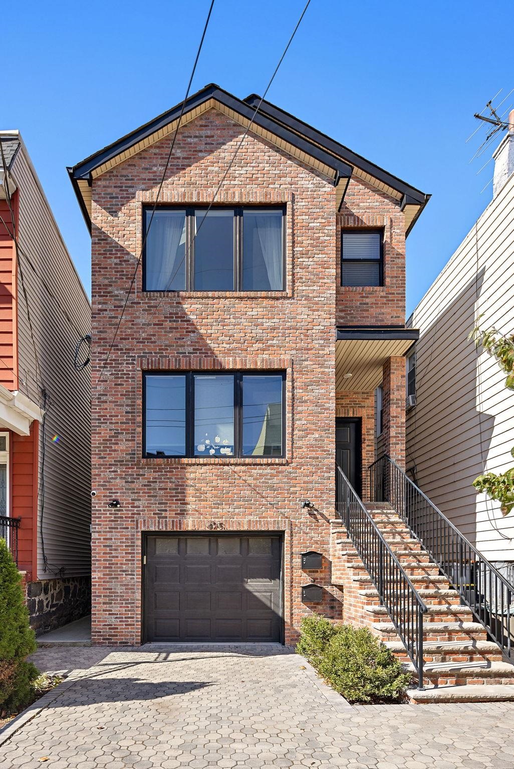 425 NEW YORK AVE Unit: 2