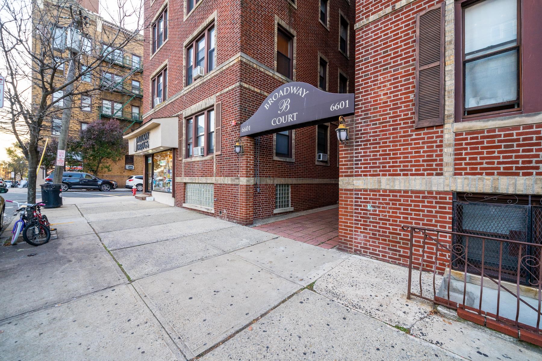 6601 BROADWAY Unit: C5