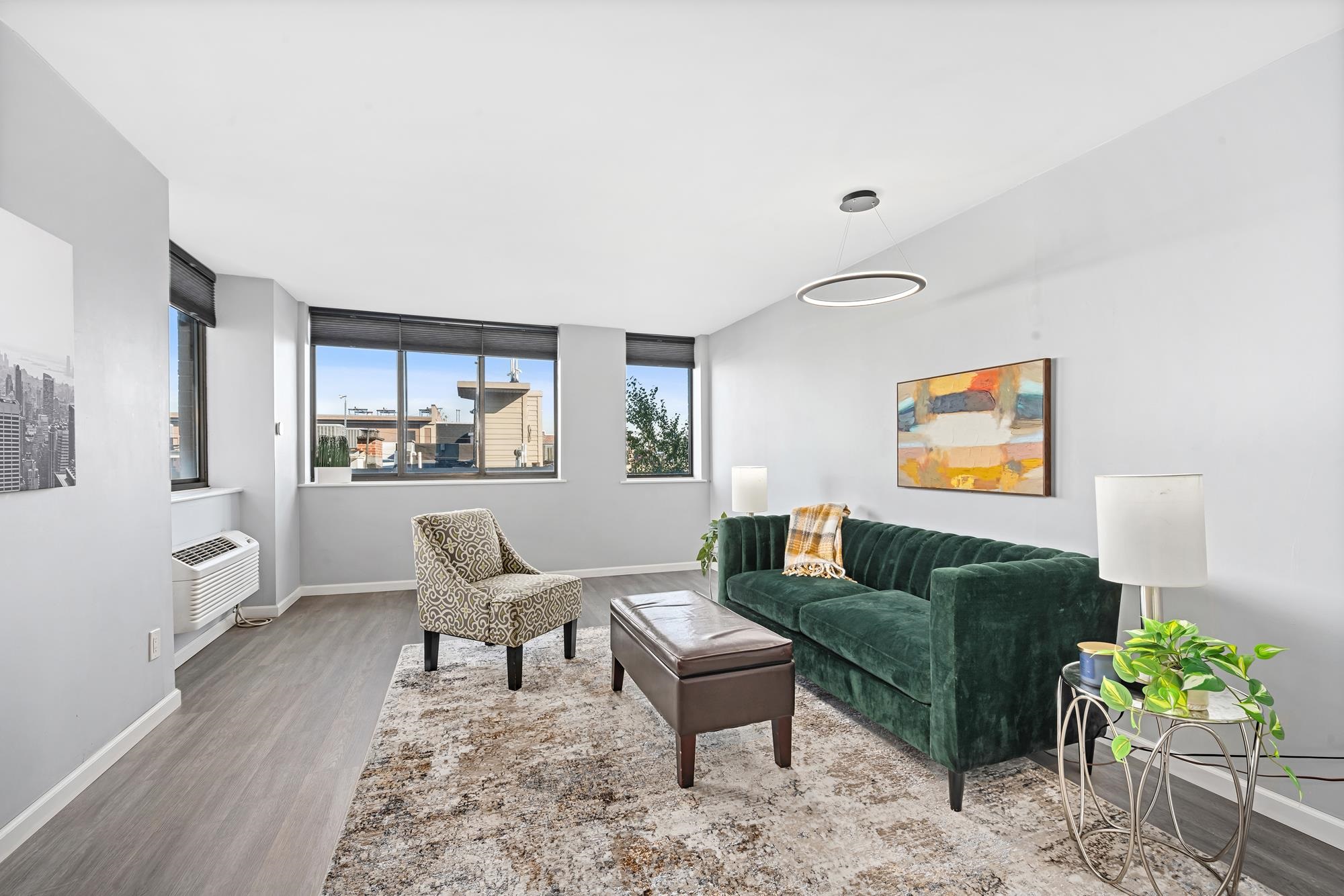 300 NEWARK ST Unit: 6