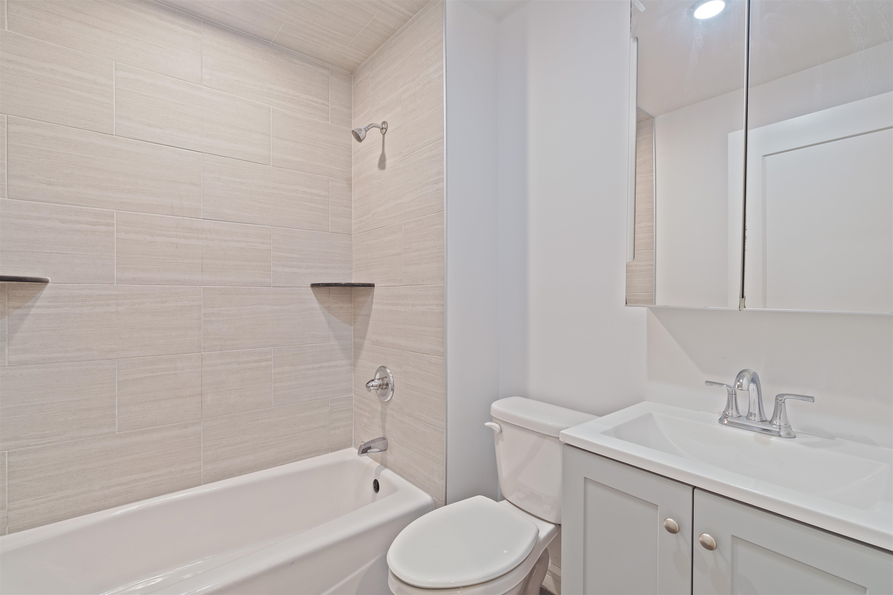 47 POPLAR ST Unit: 1