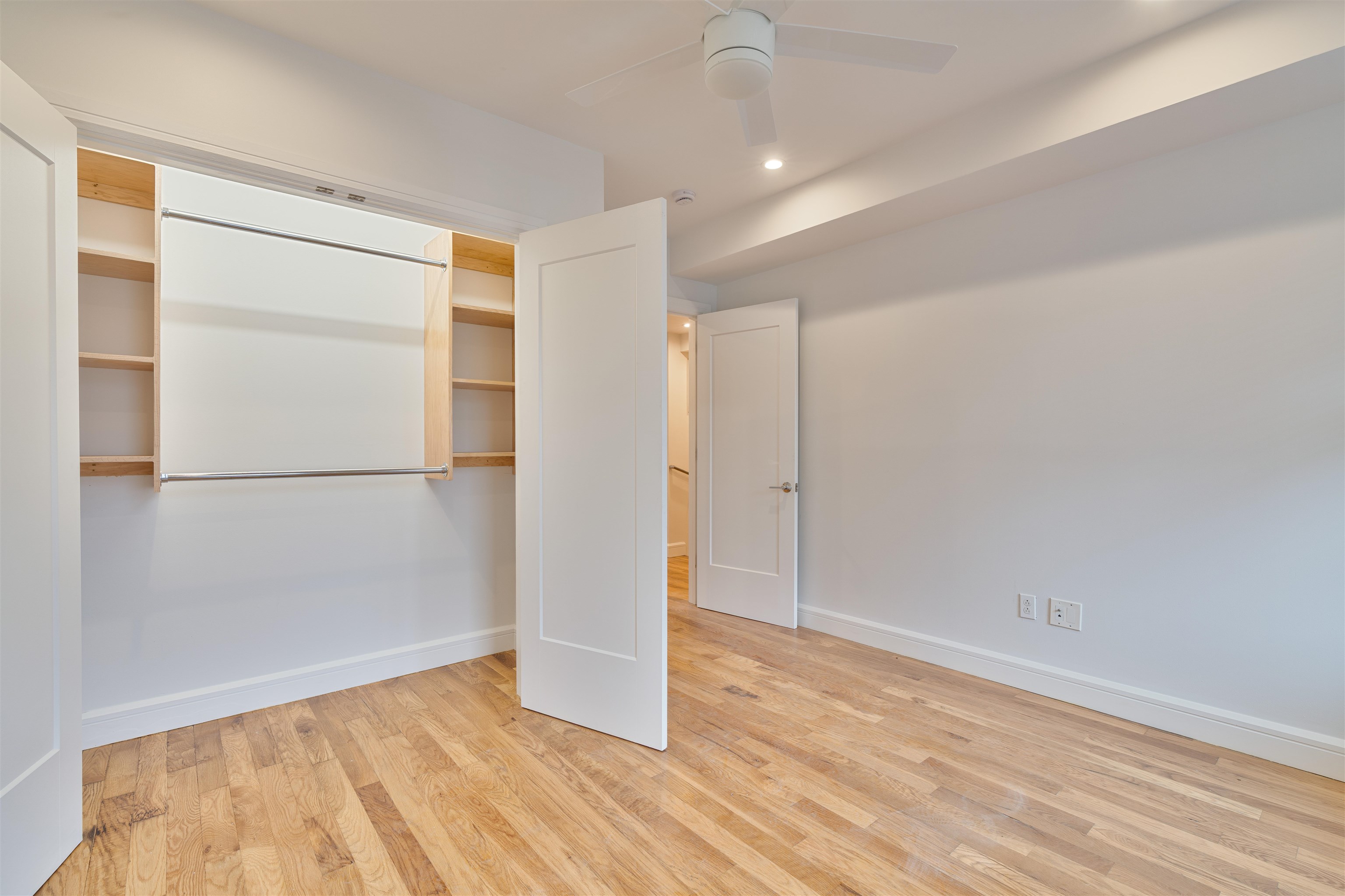 47 POPLAR ST Unit: 1