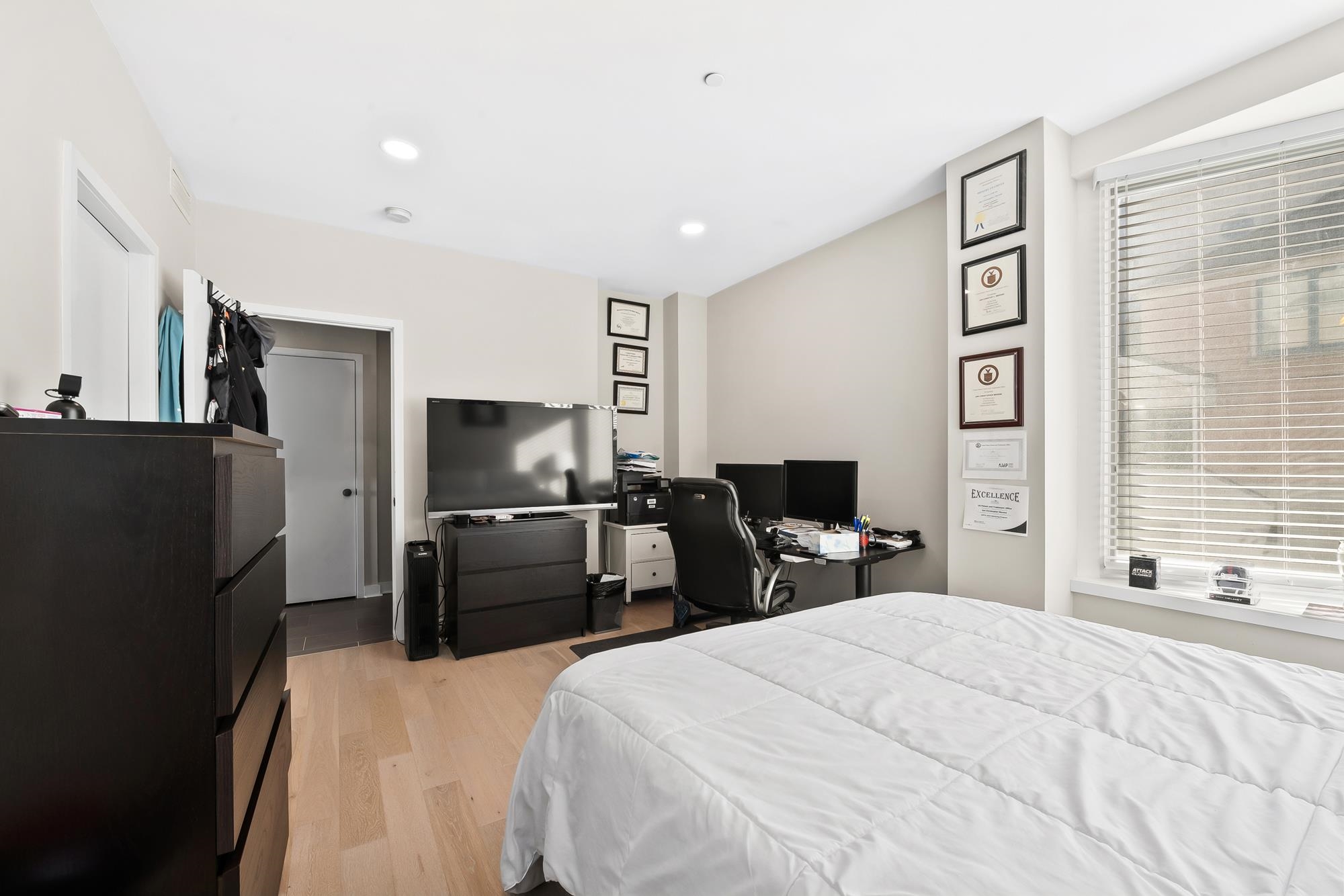 600 HARBOR BLVD Unit: 965