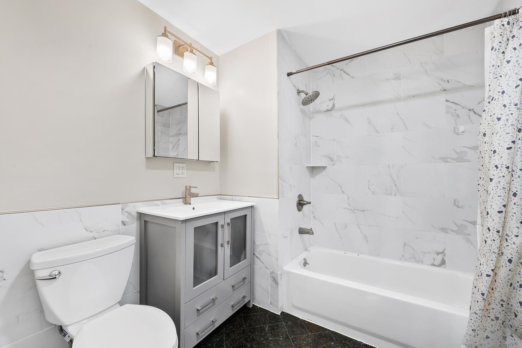 413-415 9TH ST Unit: 201