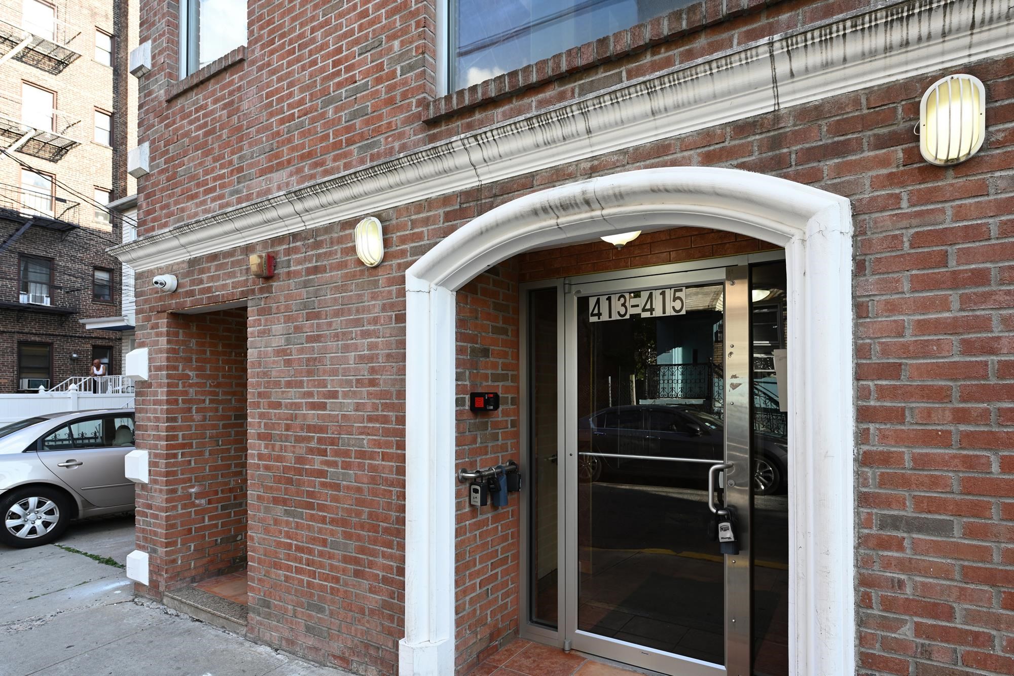 413-415 9TH ST Unit: 201