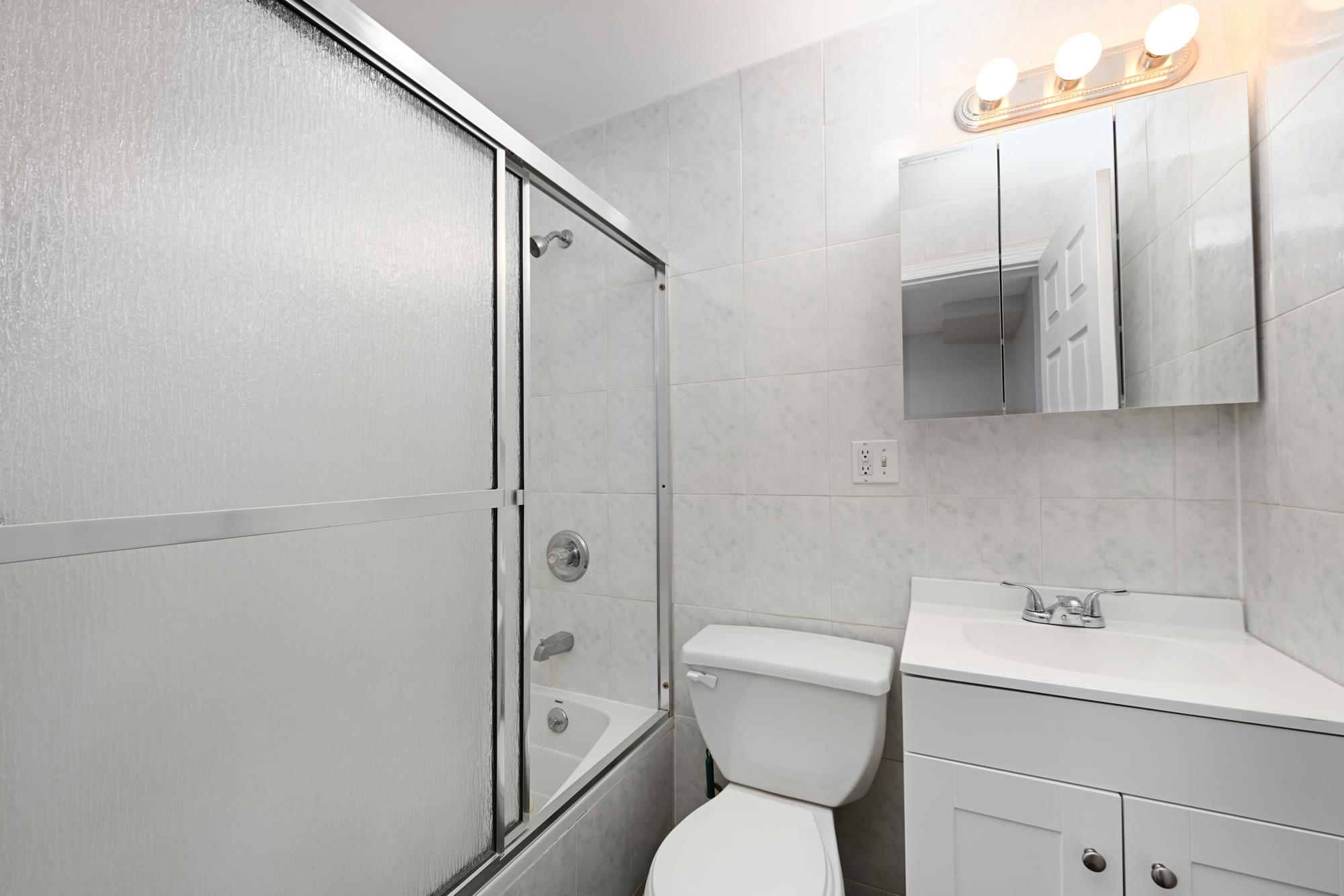 413-415 9TH ST Unit: 201