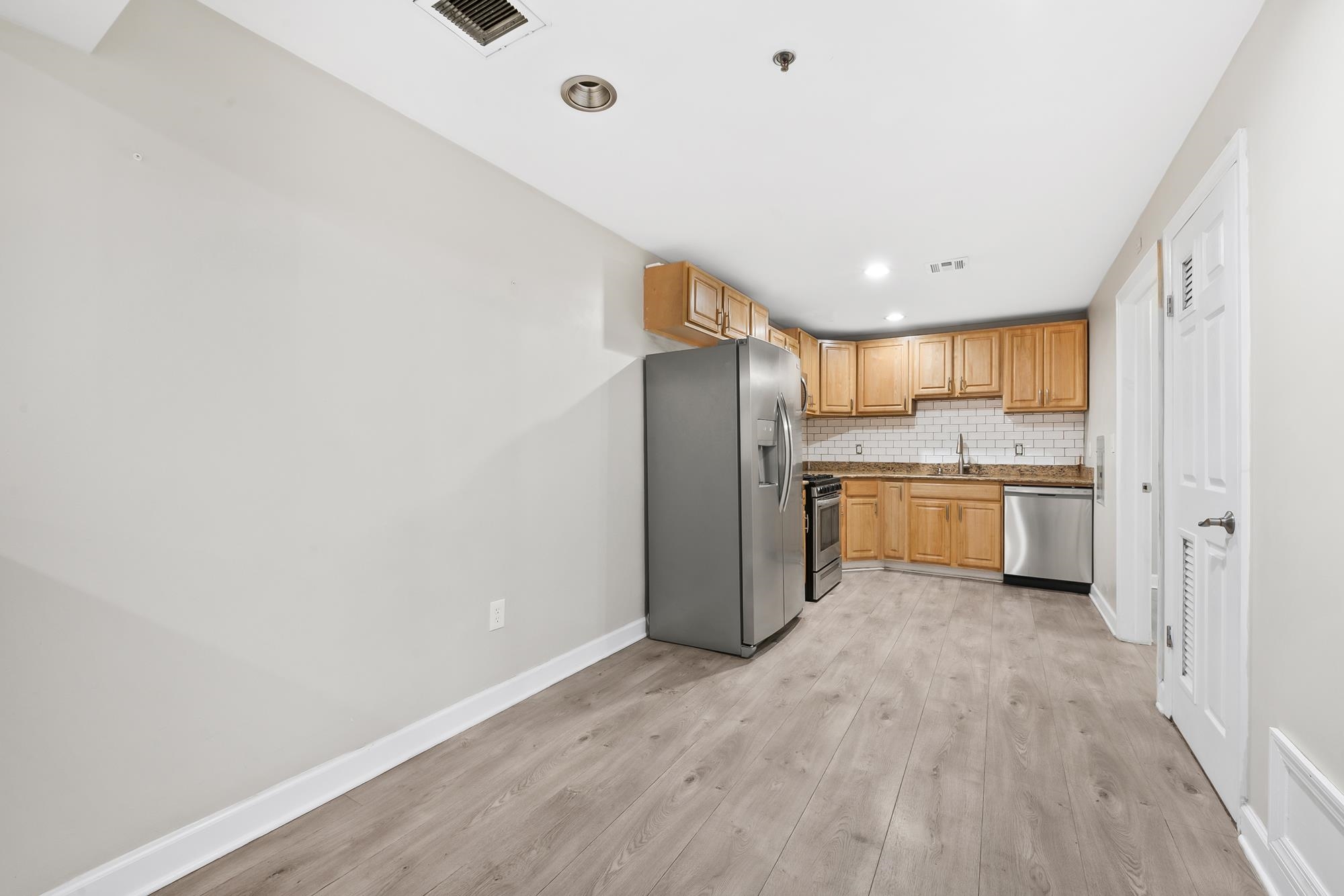 413-415 9TH ST Unit: 201
