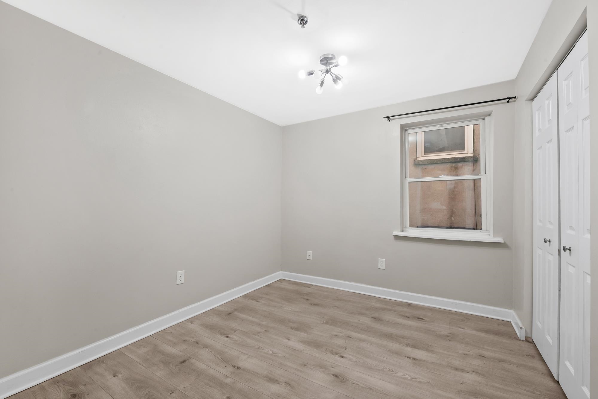 413-415 9TH ST Unit: 201