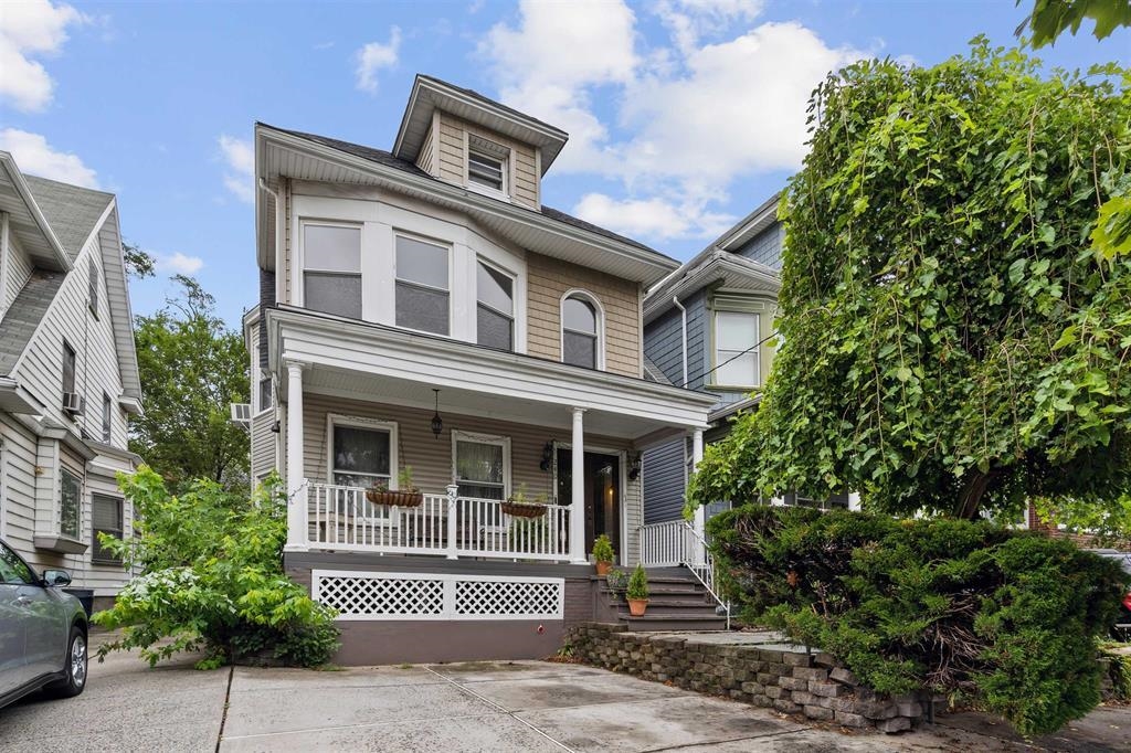 240 HARRISON AVE Unit: 2