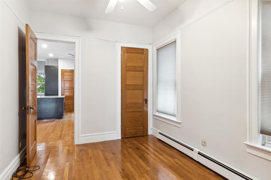 240 HARRISON AVE Unit: 2