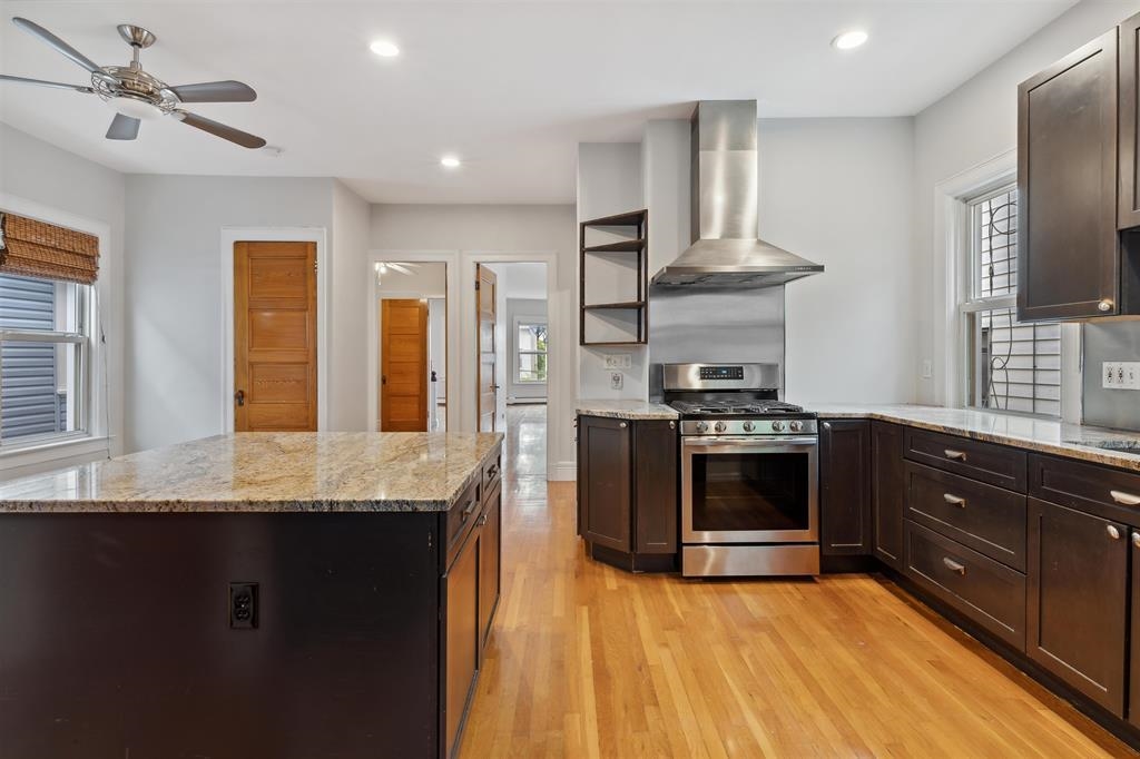 240 HARRISON AVE Unit: 2