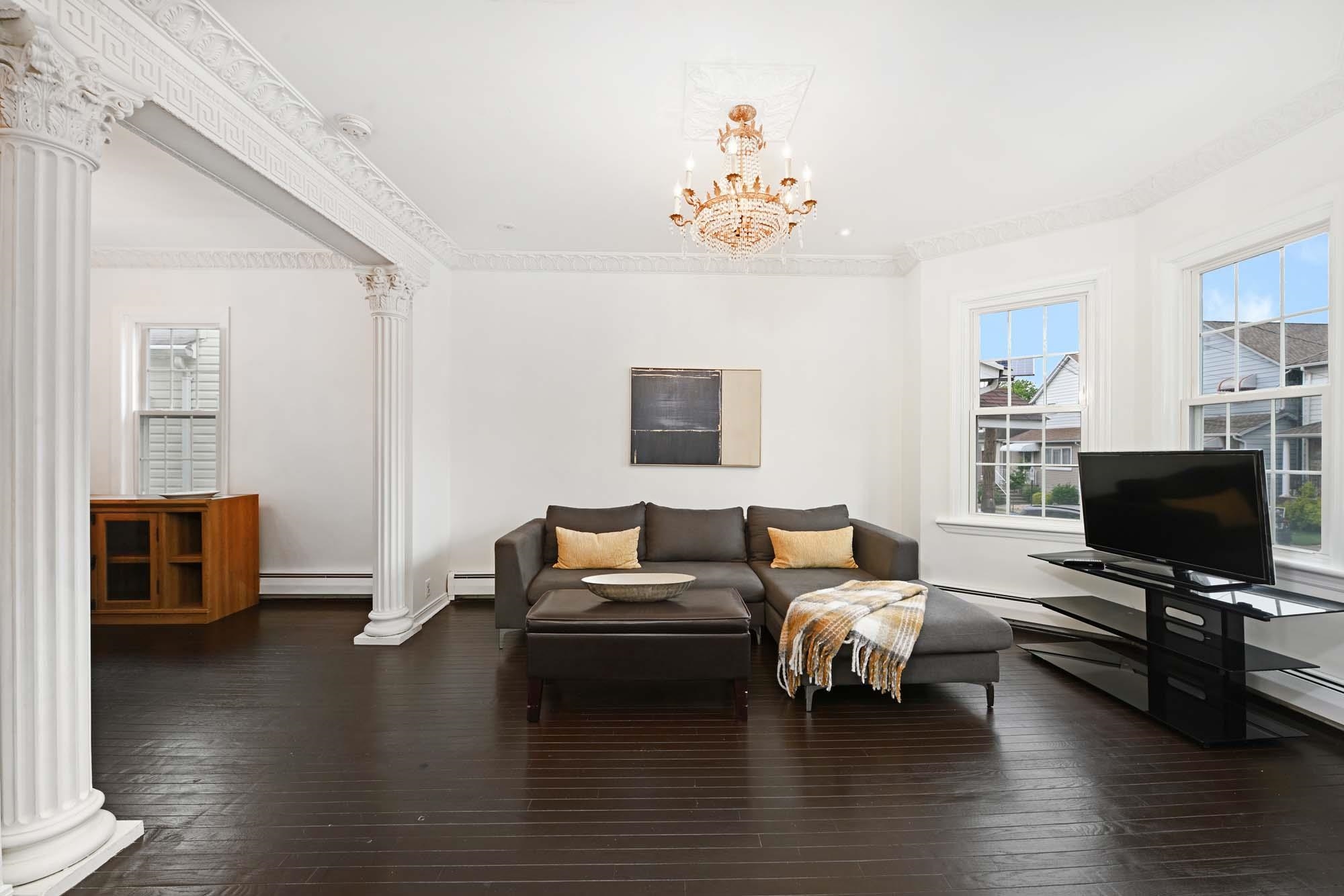 241 GRACE AVE