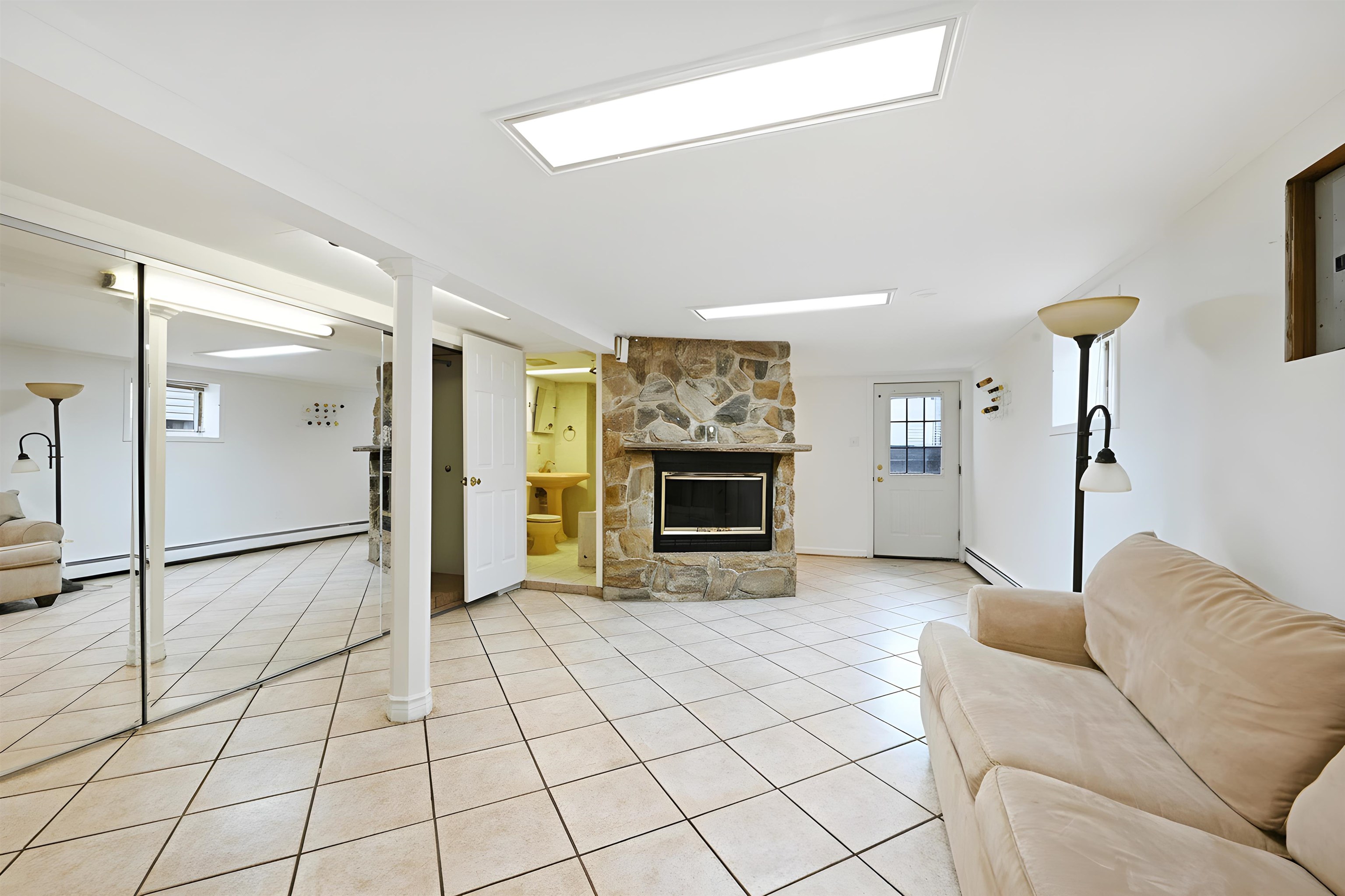 241 GRACE AVE