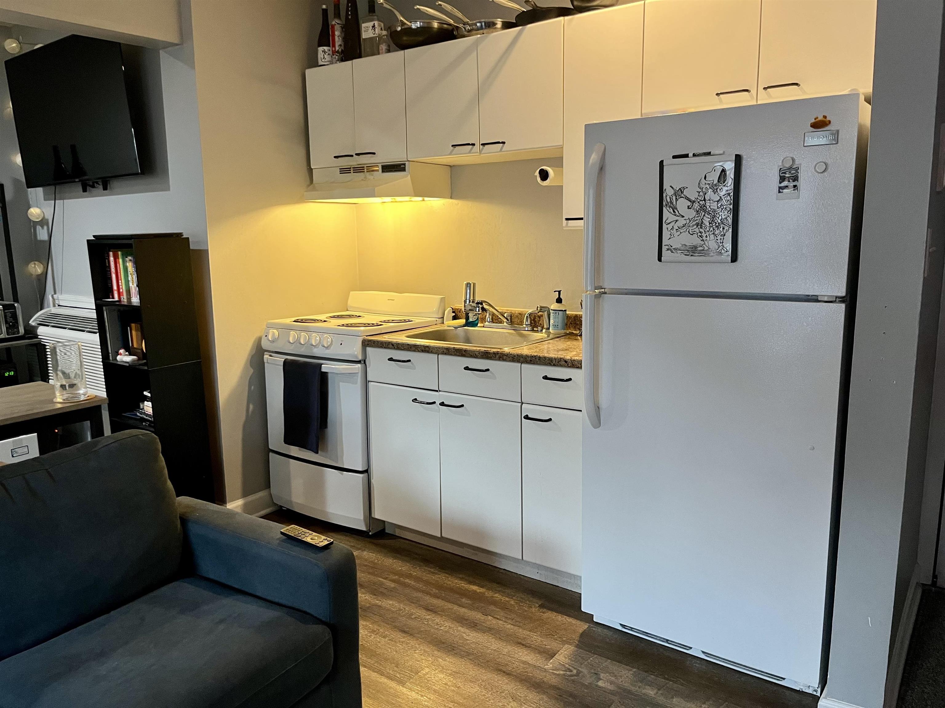 130 MADISON ST Unit: 6