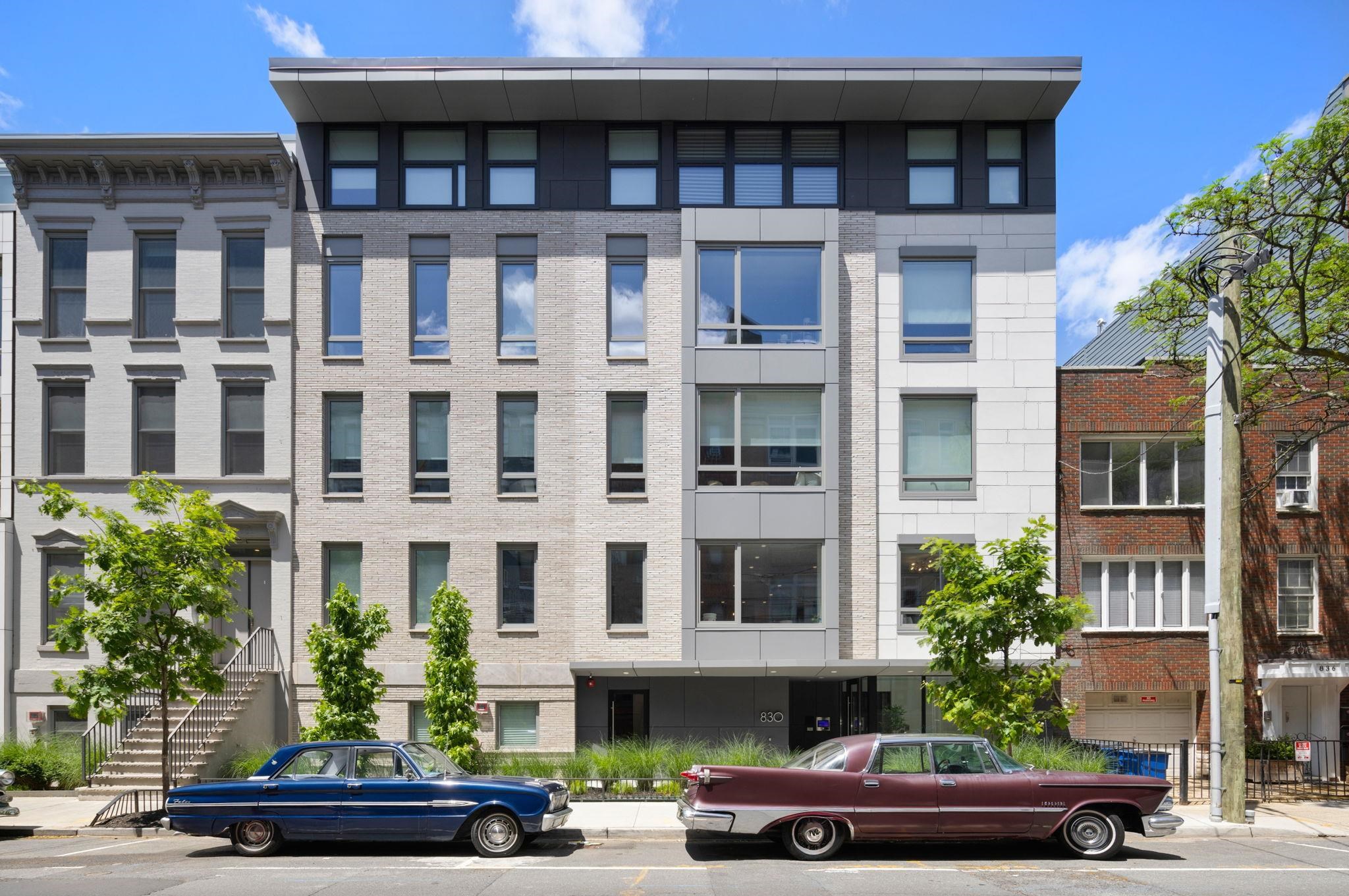 830 PARK AVE Unit: 201