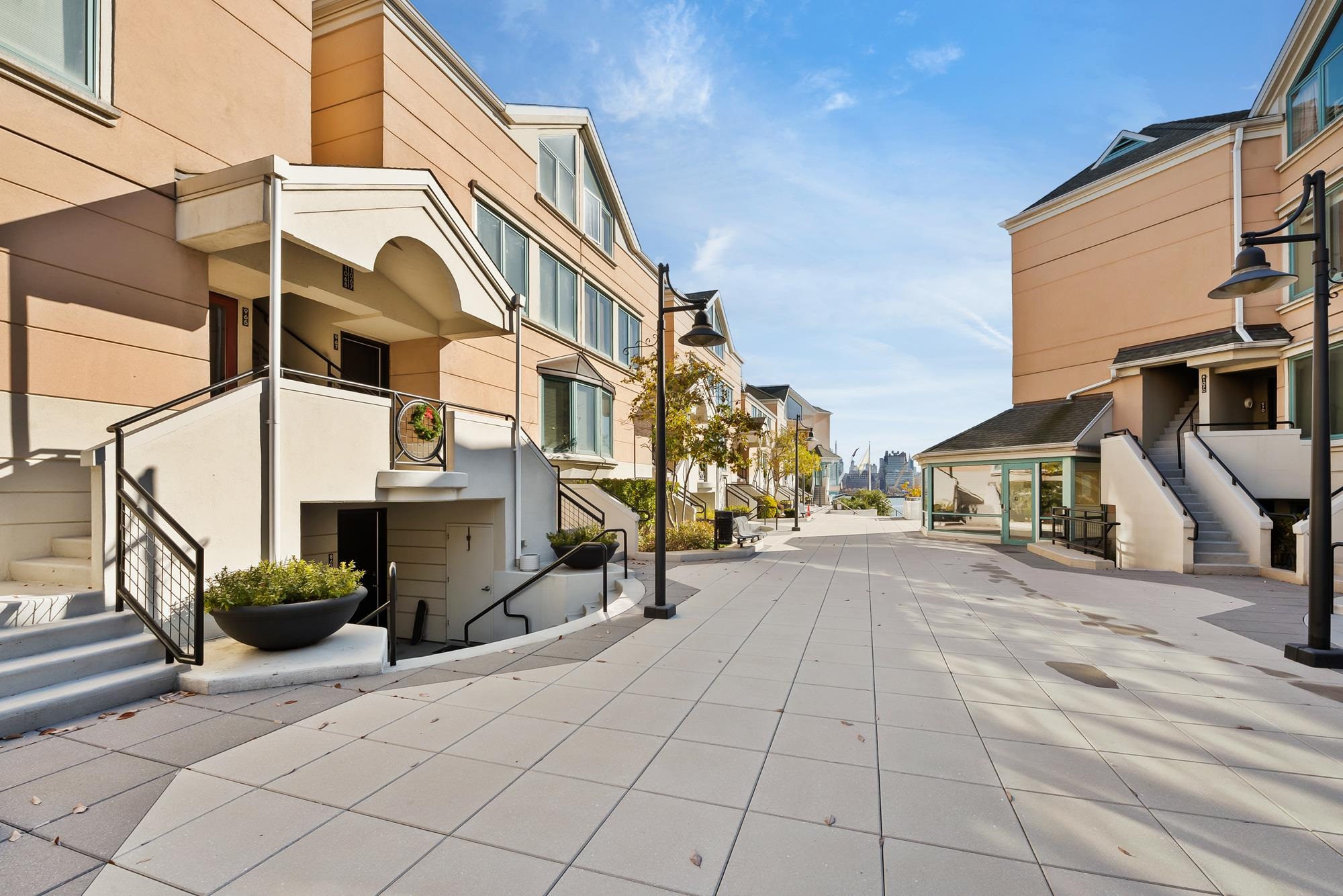 600 HARBOR BLVD Unit: 965