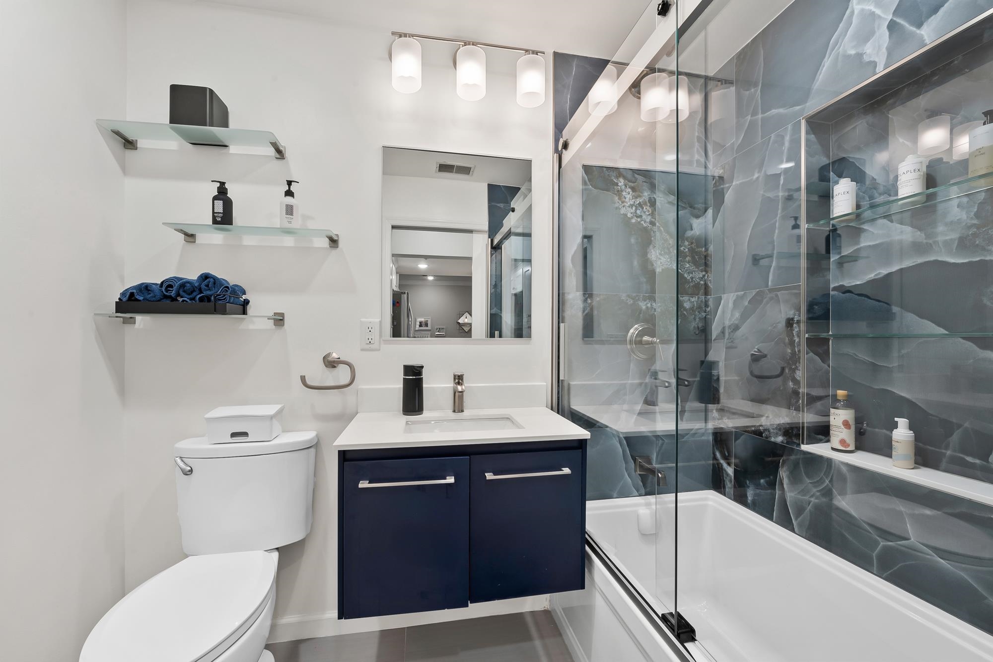 510 MONROE ST Unit: 206