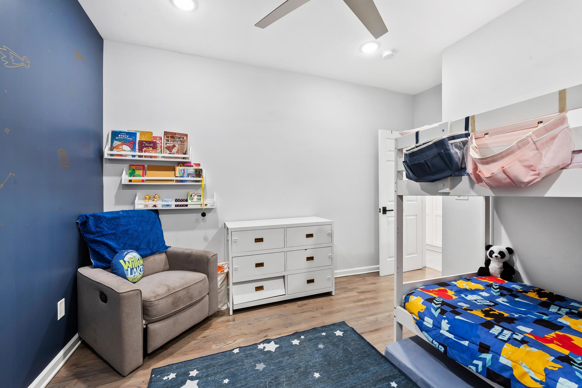 510 MONROE ST Unit: 206