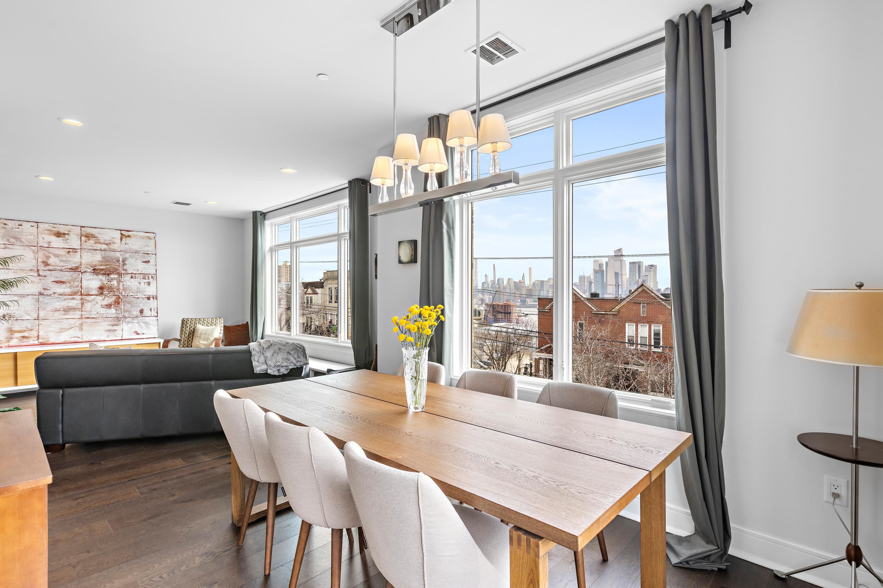 801 PALISADE AVE Unit: 306