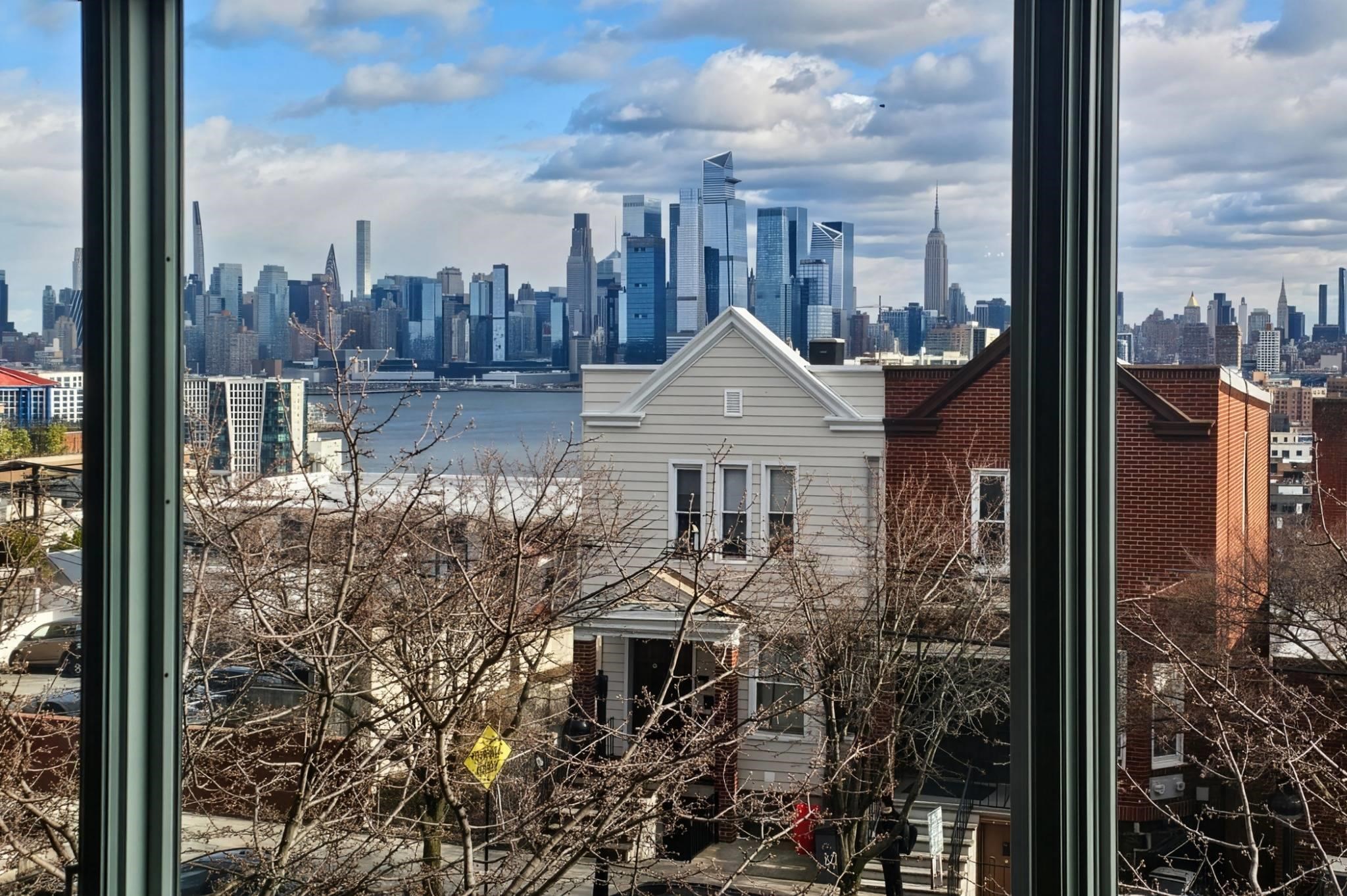 801 PALISADE AVE Unit: 306