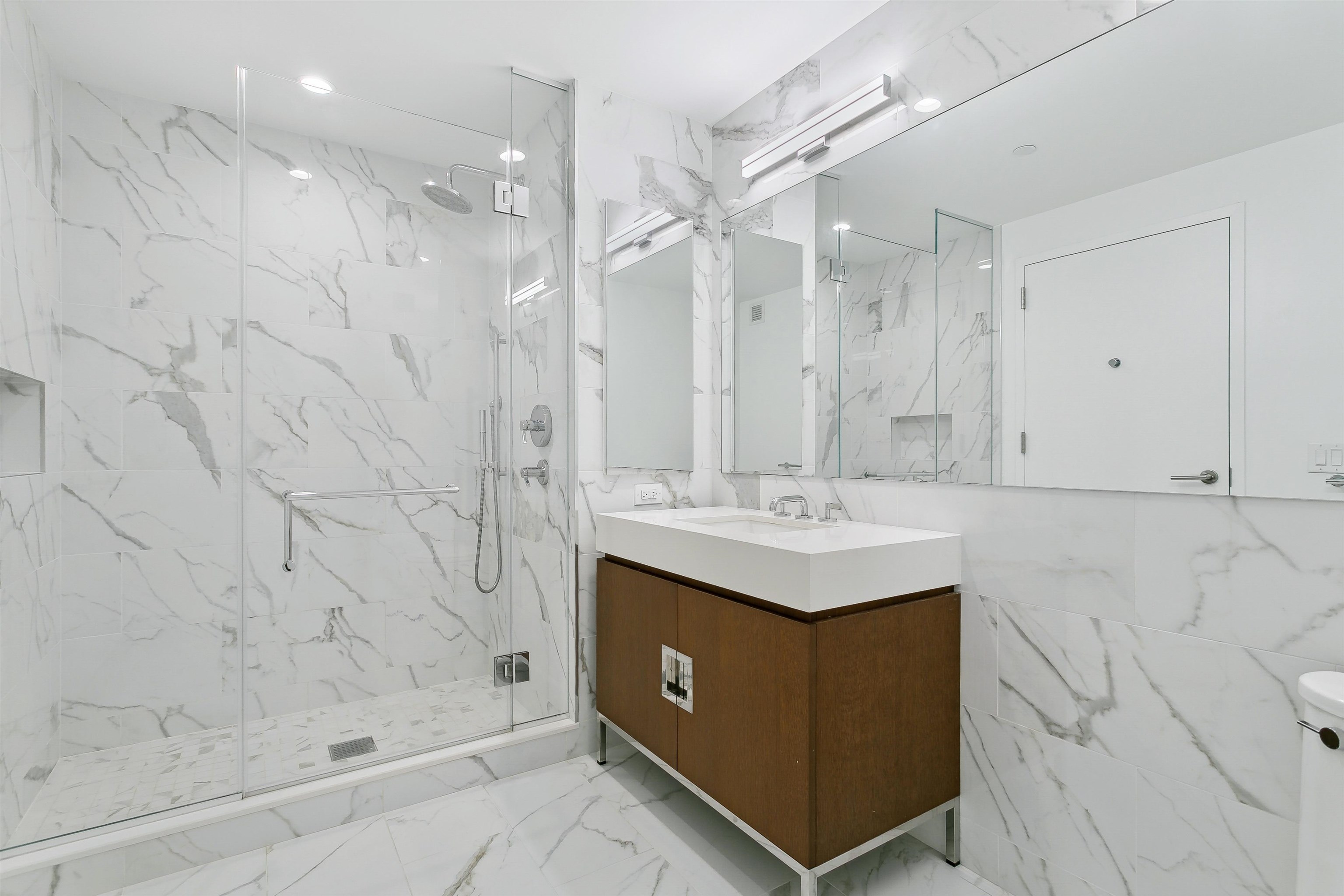 99 HUDSON ST Unit: 2008