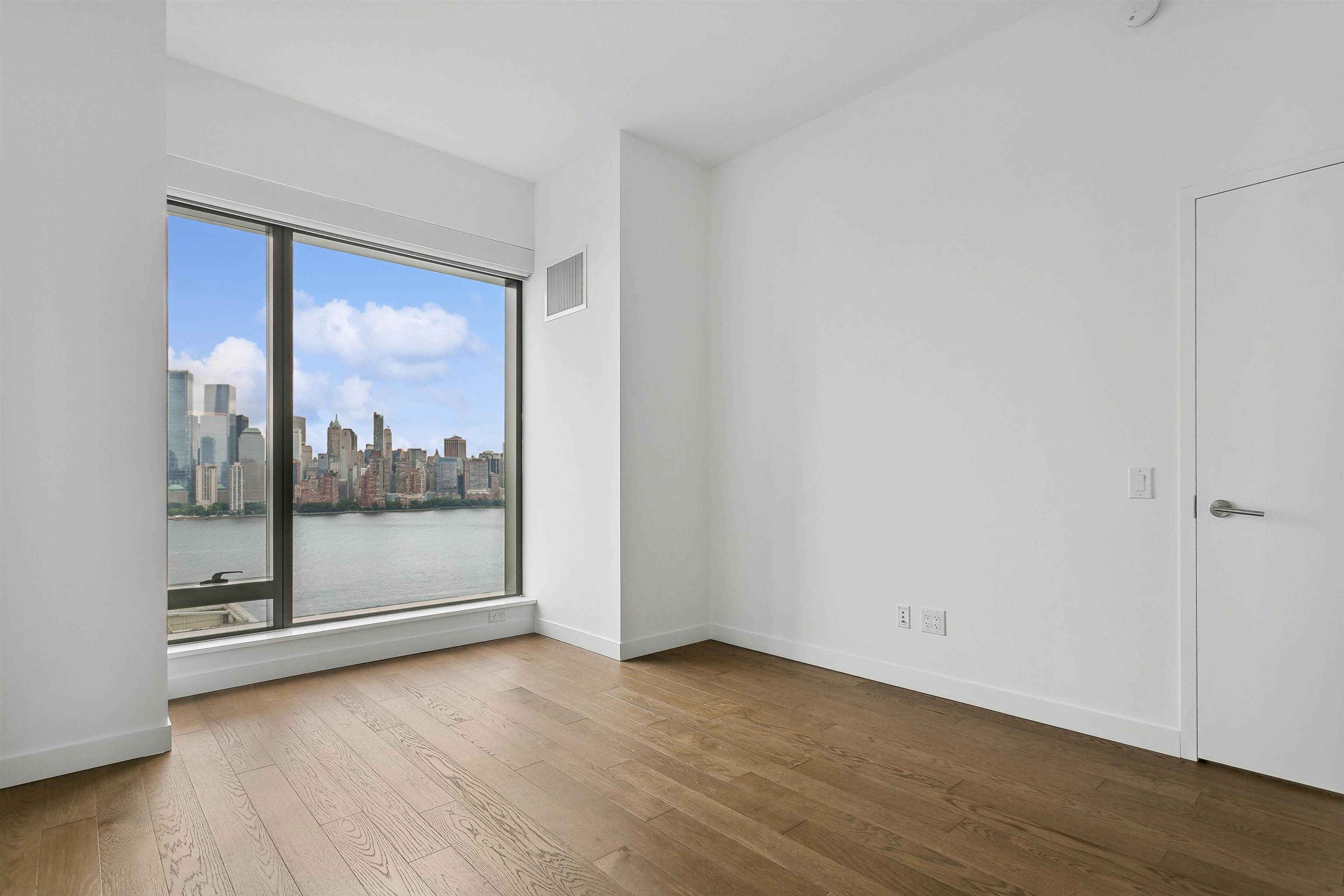 99 HUDSON ST Unit: 2008