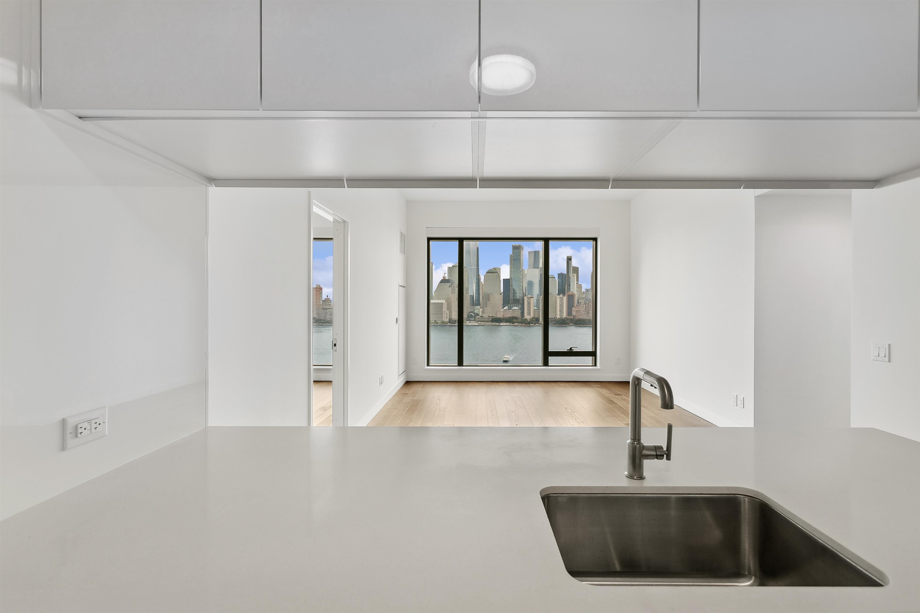 99 HUDSON ST Unit: 2008