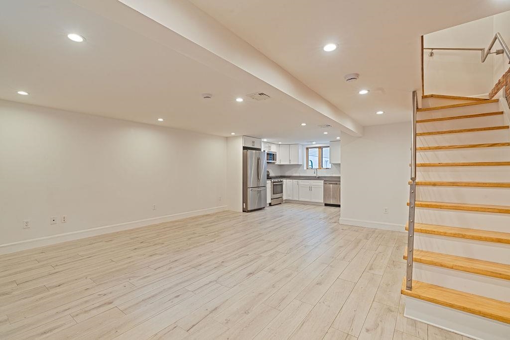 47 POPLAR ST Unit: 1