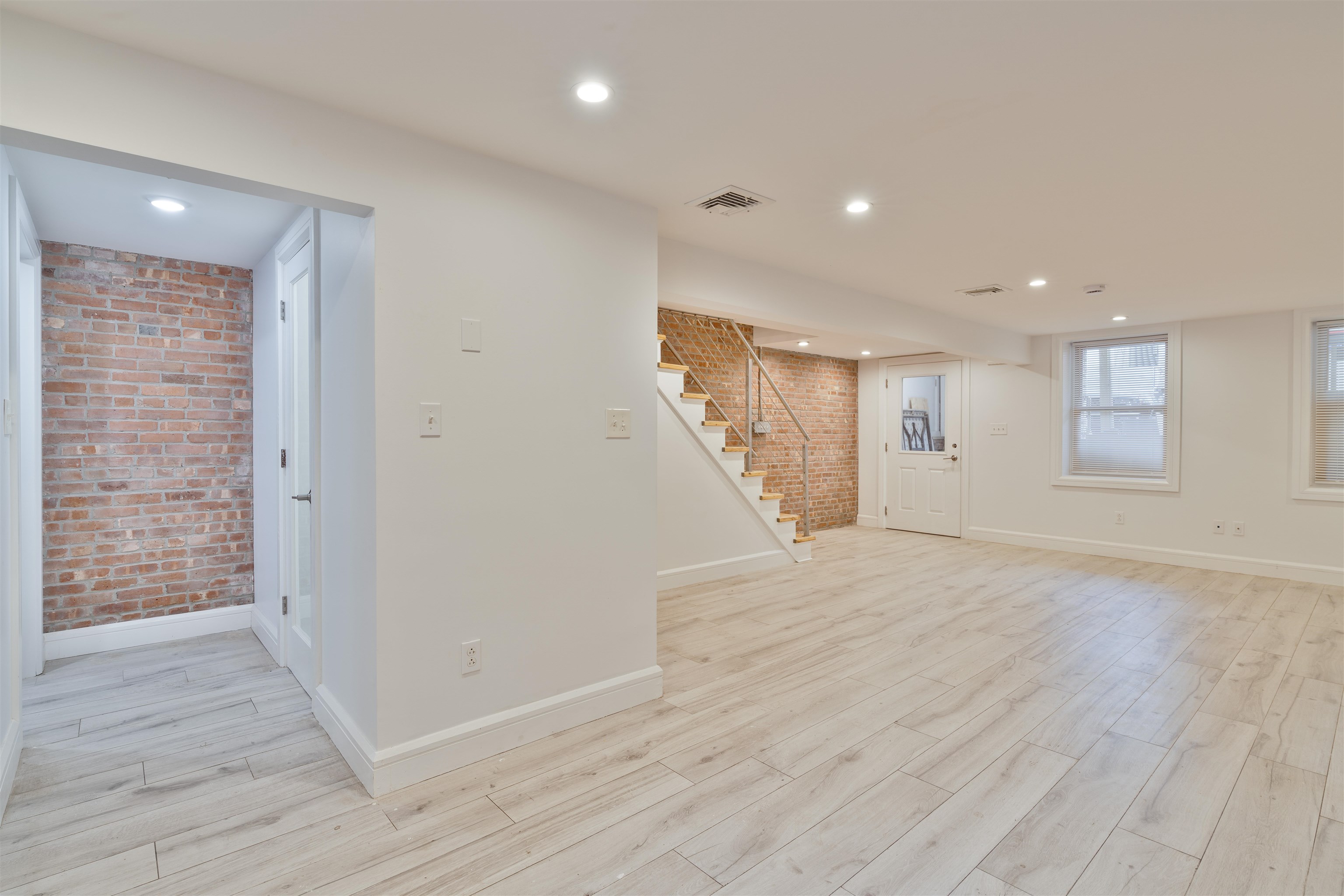 47 POPLAR ST Unit: 1