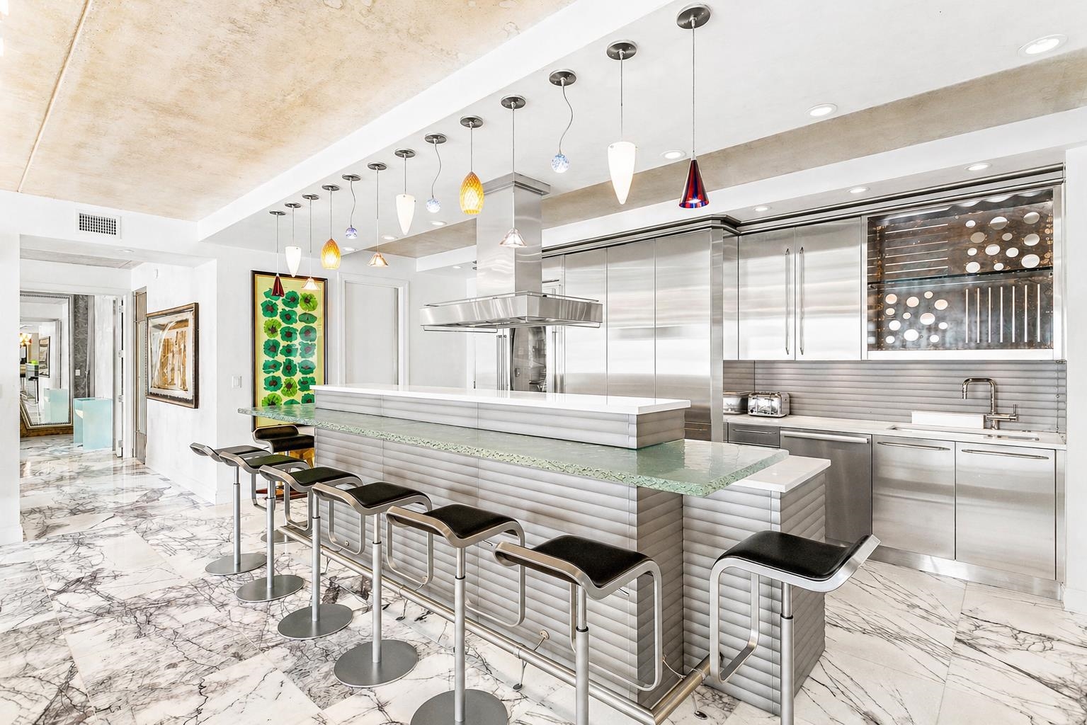 1055 RIVER RD Unit: PH 8