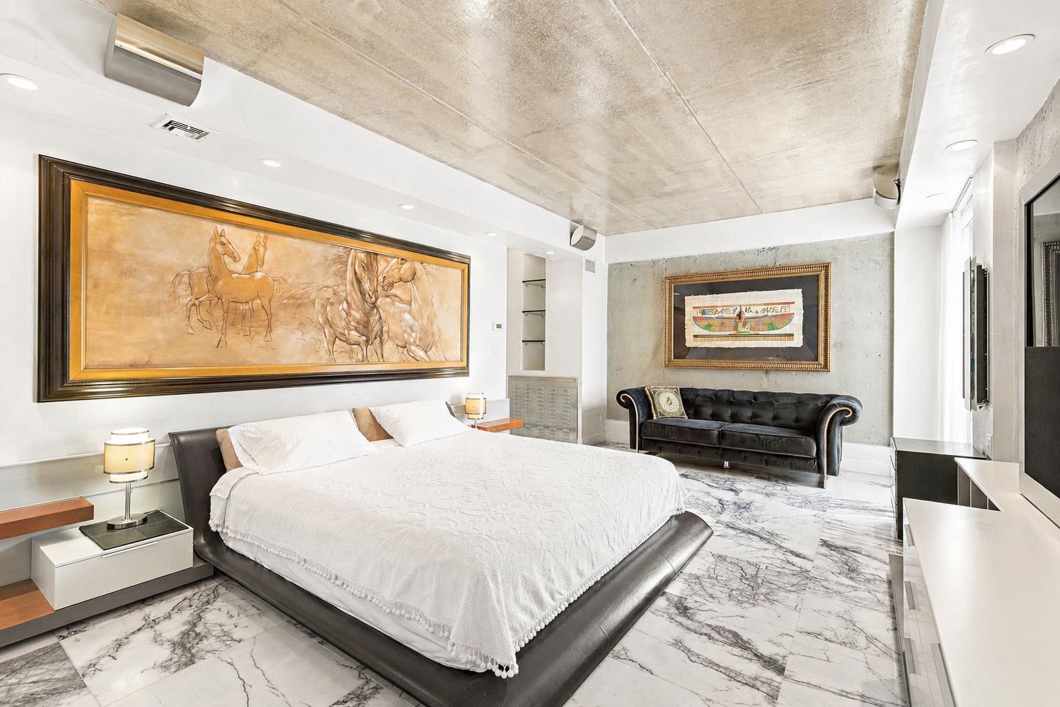 1055 RIVER RD Unit: PH 8