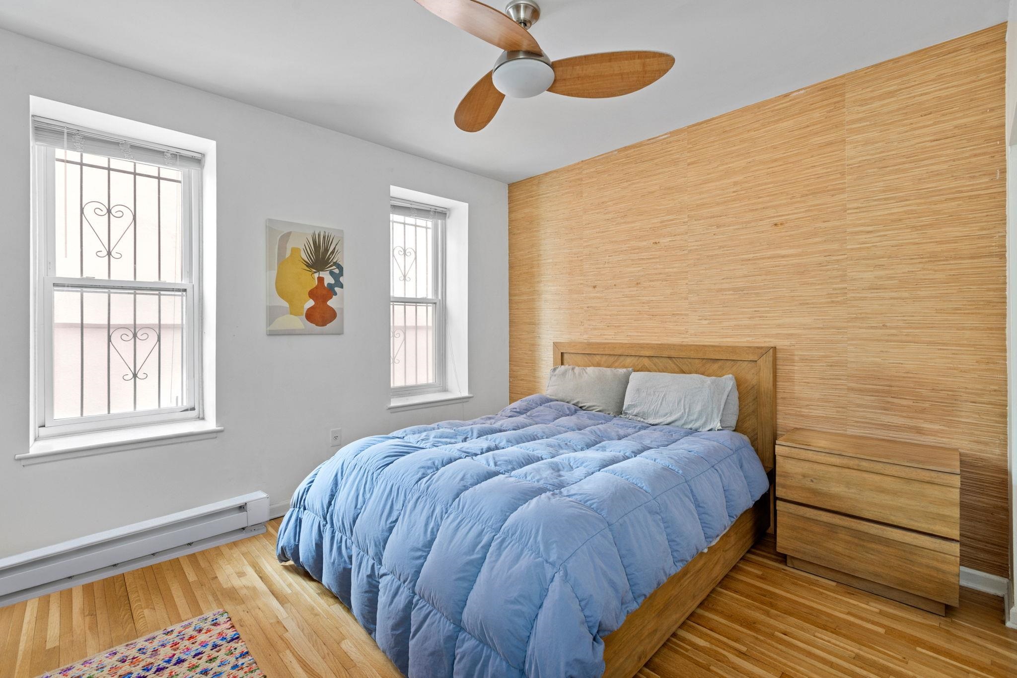 533 MONROE ST Unit: 1A