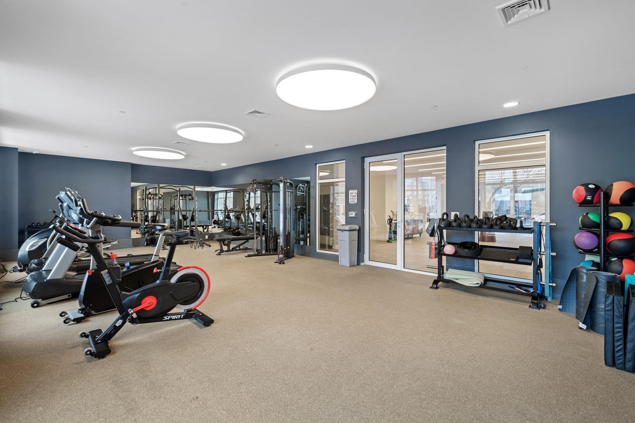 425 3RD ST Unit: 317