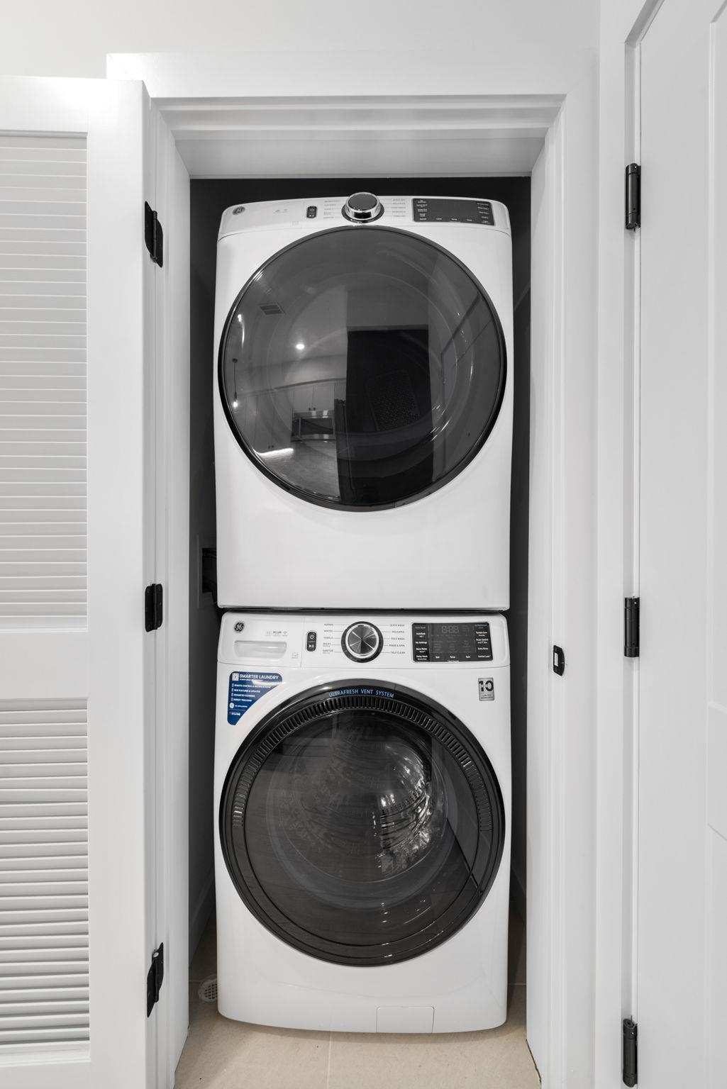 425 3RD ST Unit: 317