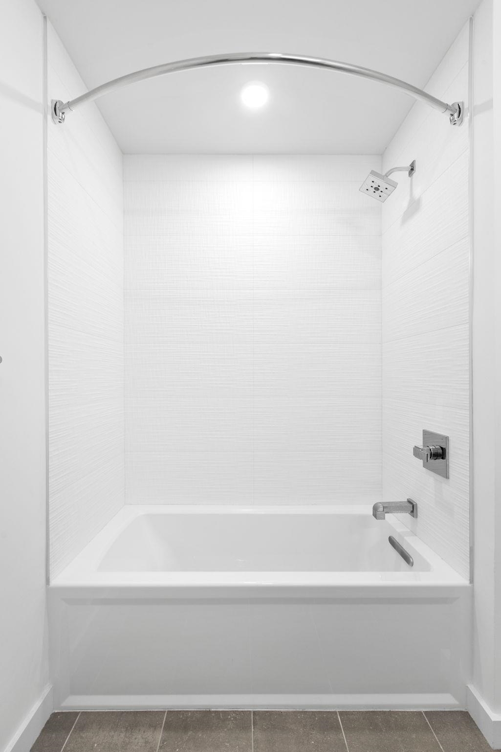 425 3RD ST Unit: 317