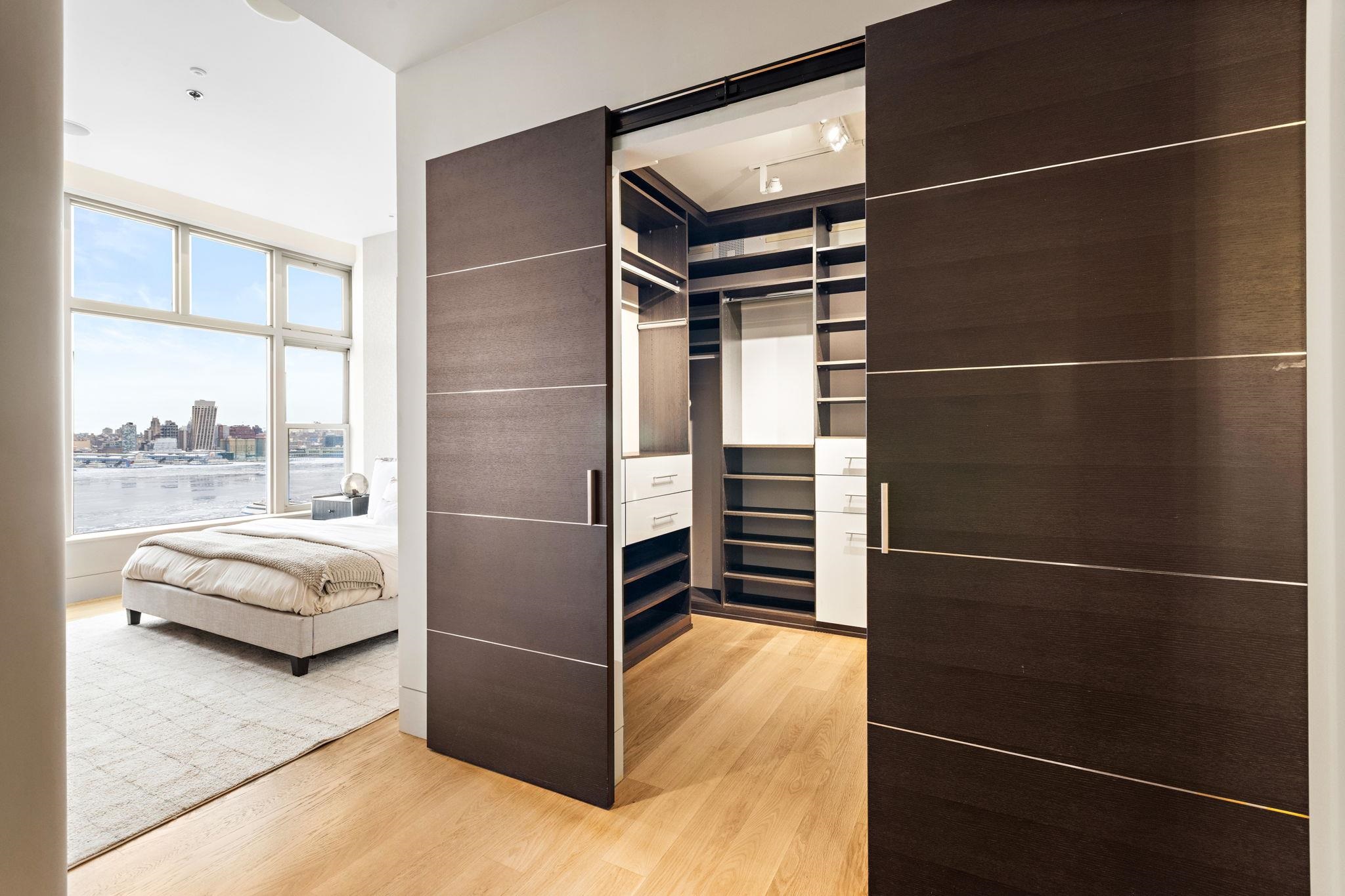 1500 HUDSON ST Unit: 11FG