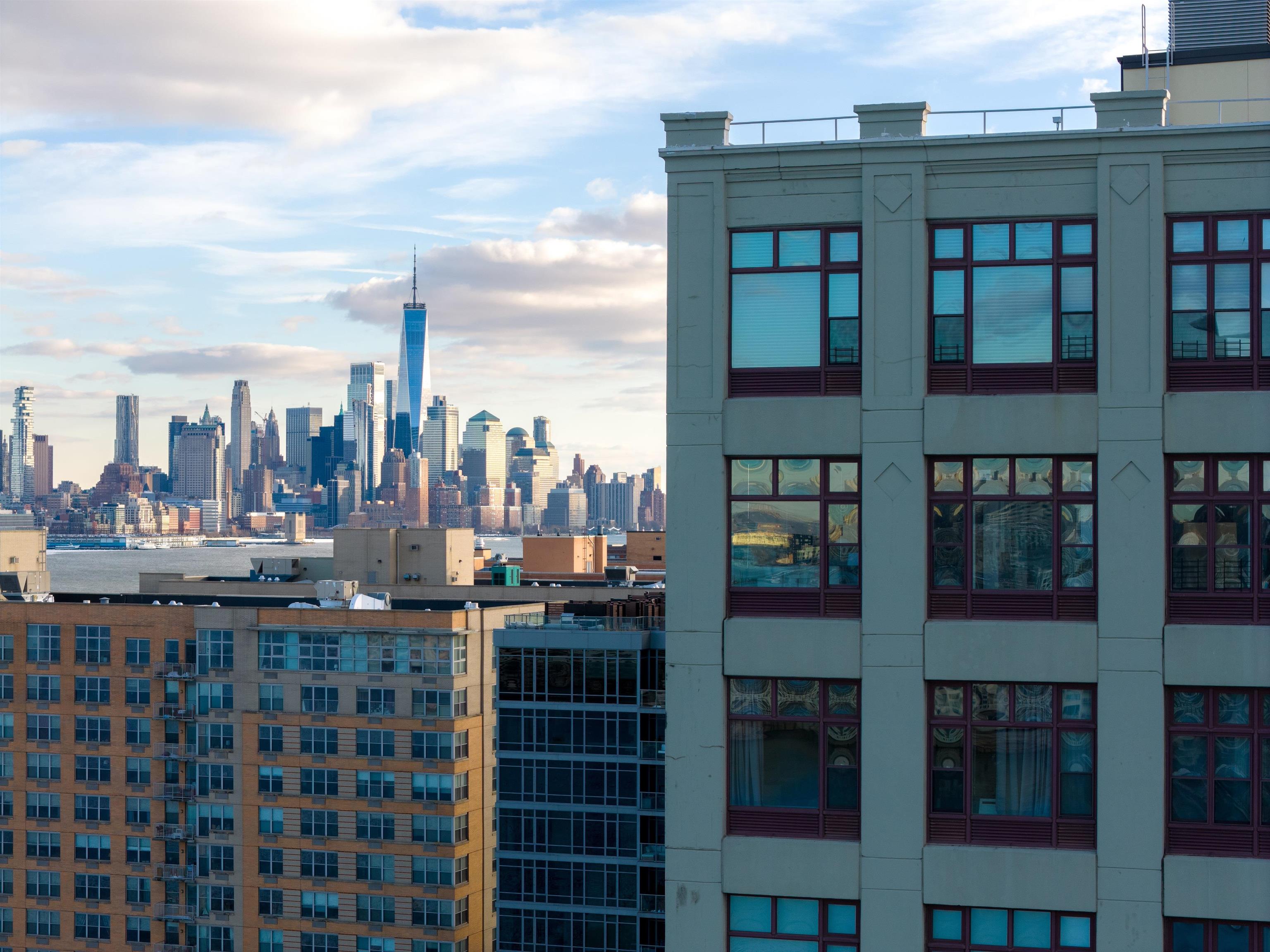 1500 HUDSON ST Unit: 11FG